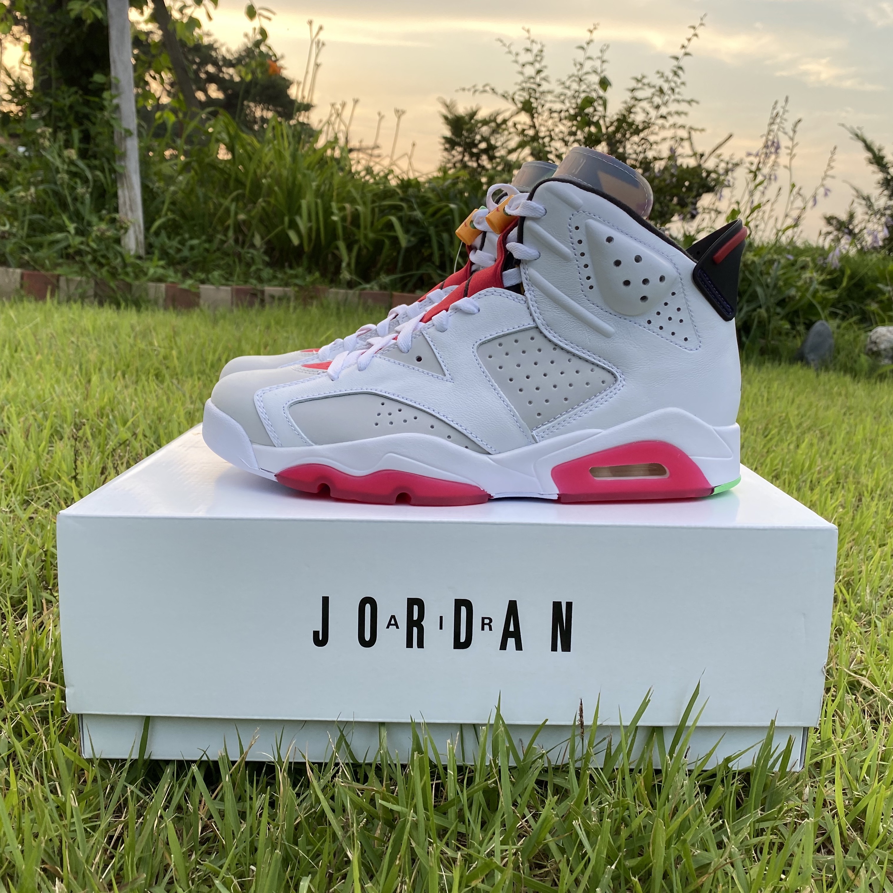 Jordan 6 Retro Hare 착용 스타일 - 3