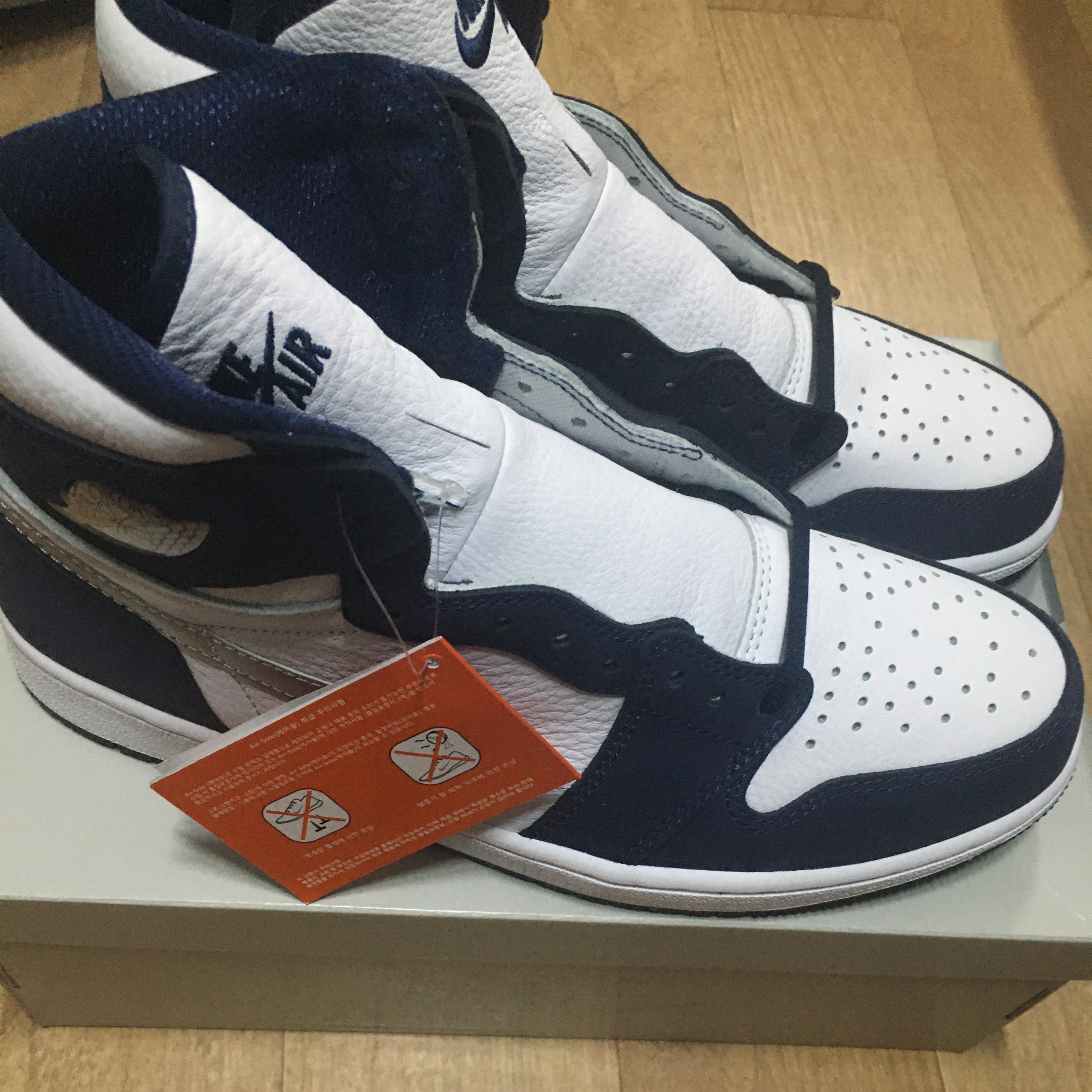 Jordan 1 Retro High OG CO.JP Midnight Navy 착용 스타일