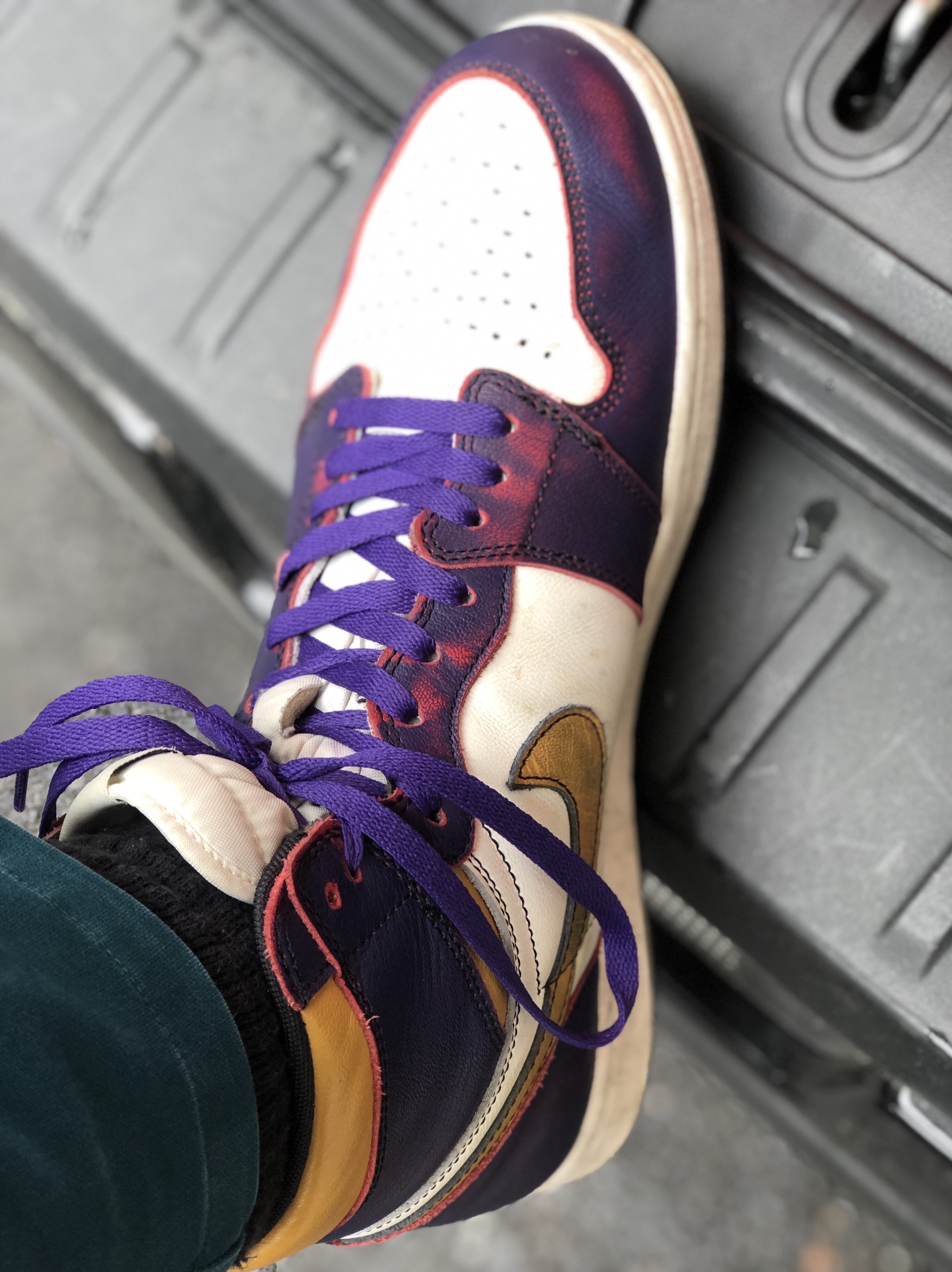 Jordan 1 Retro High OG Defiant SB LA to Chicago 착용 스타일
