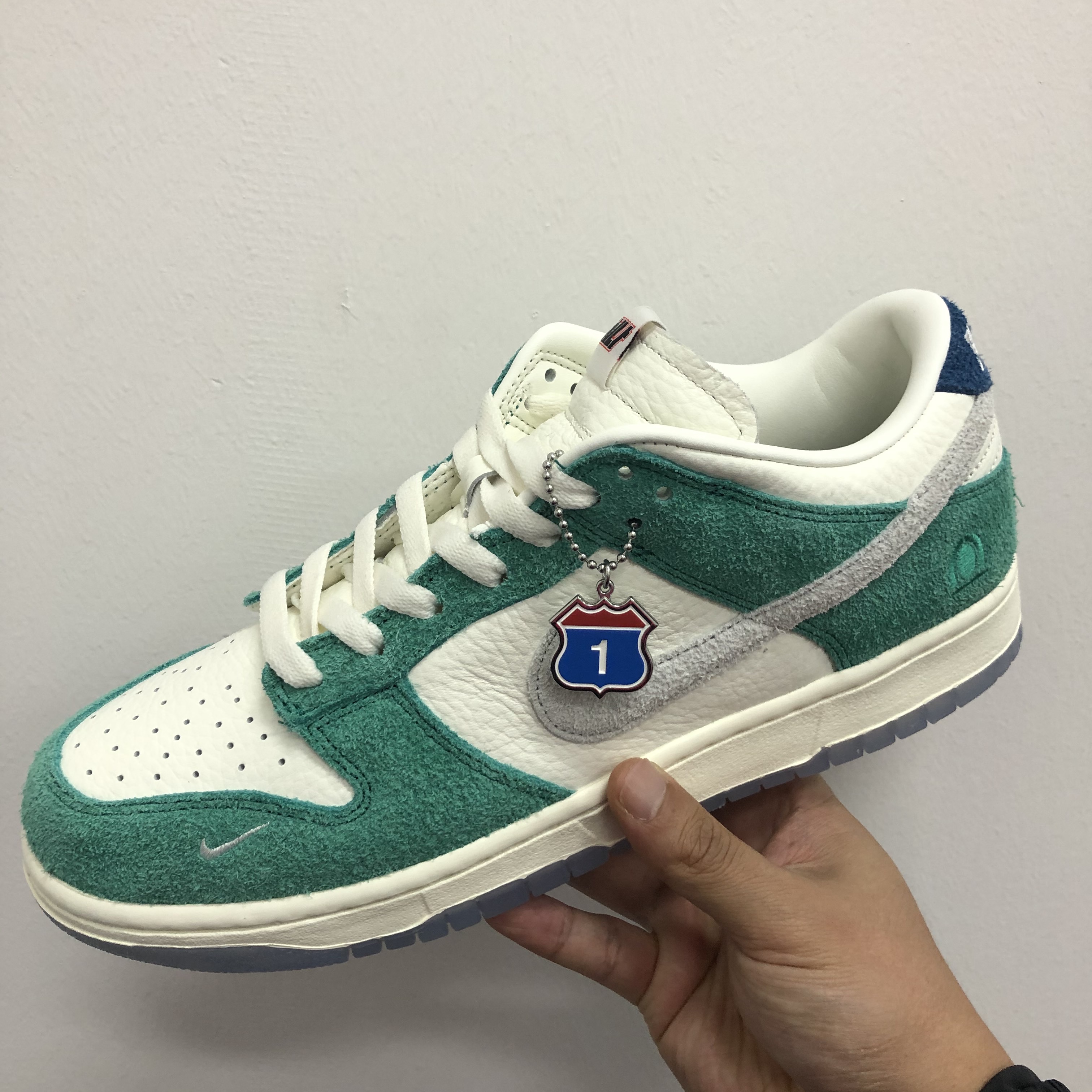 Nike x Kasina Dunk Low Road Sign - Kasina Exclusive 착용 스타일