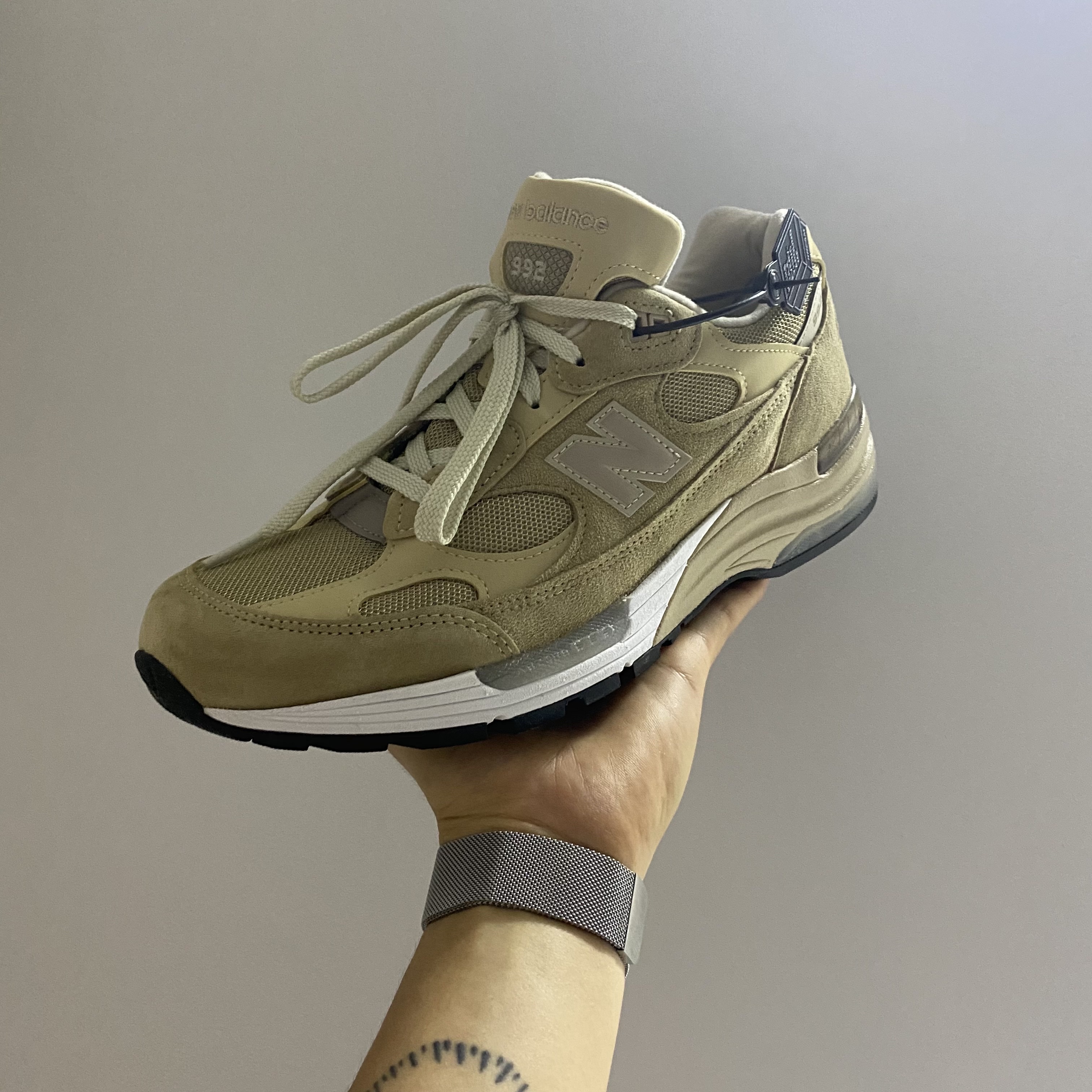New Balance 992 Made in USA Tan 착용 스타일