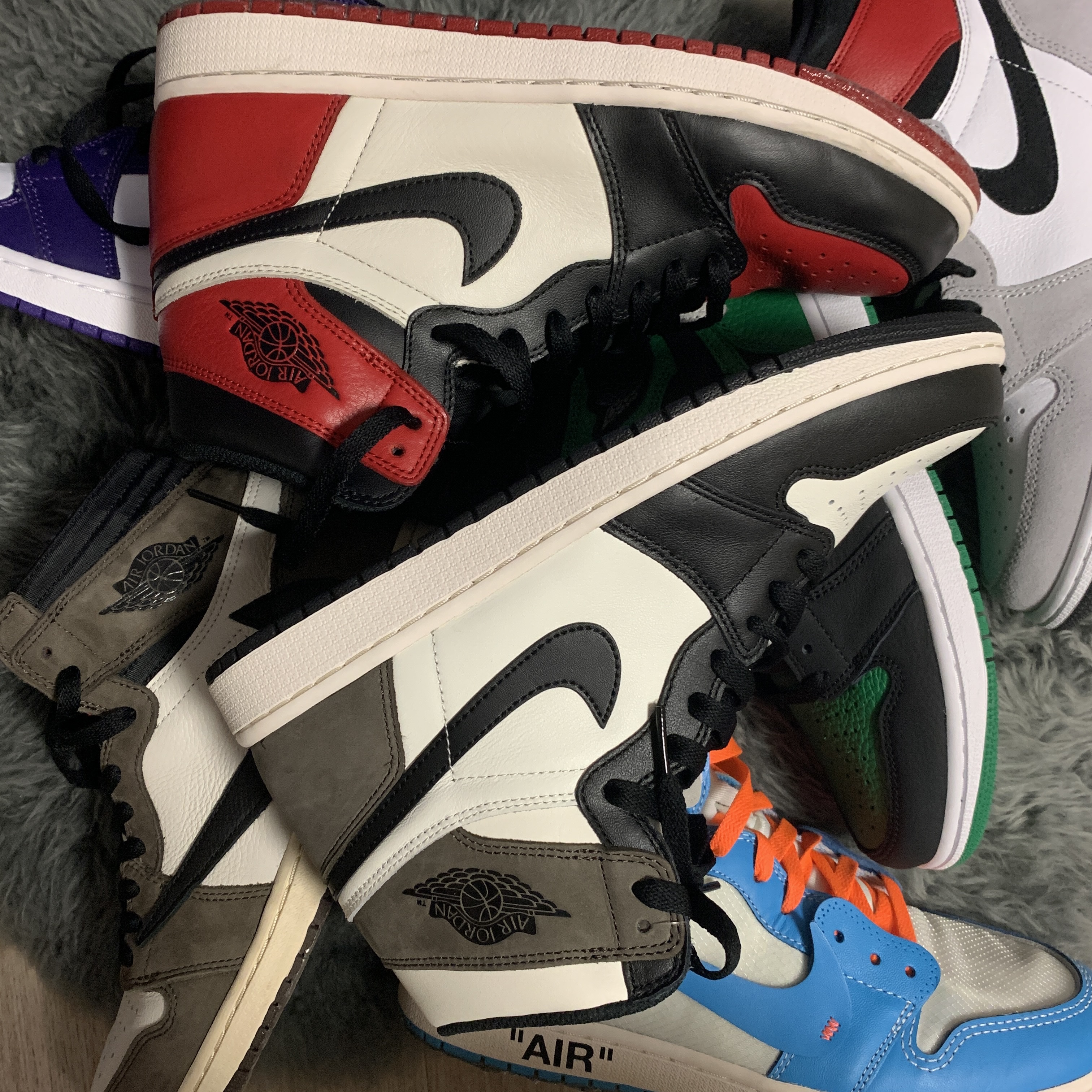 Jordan 1 Retro High OG Bred Toe, Jordan 1 Retro High OG Black Mocha 착용 스타일