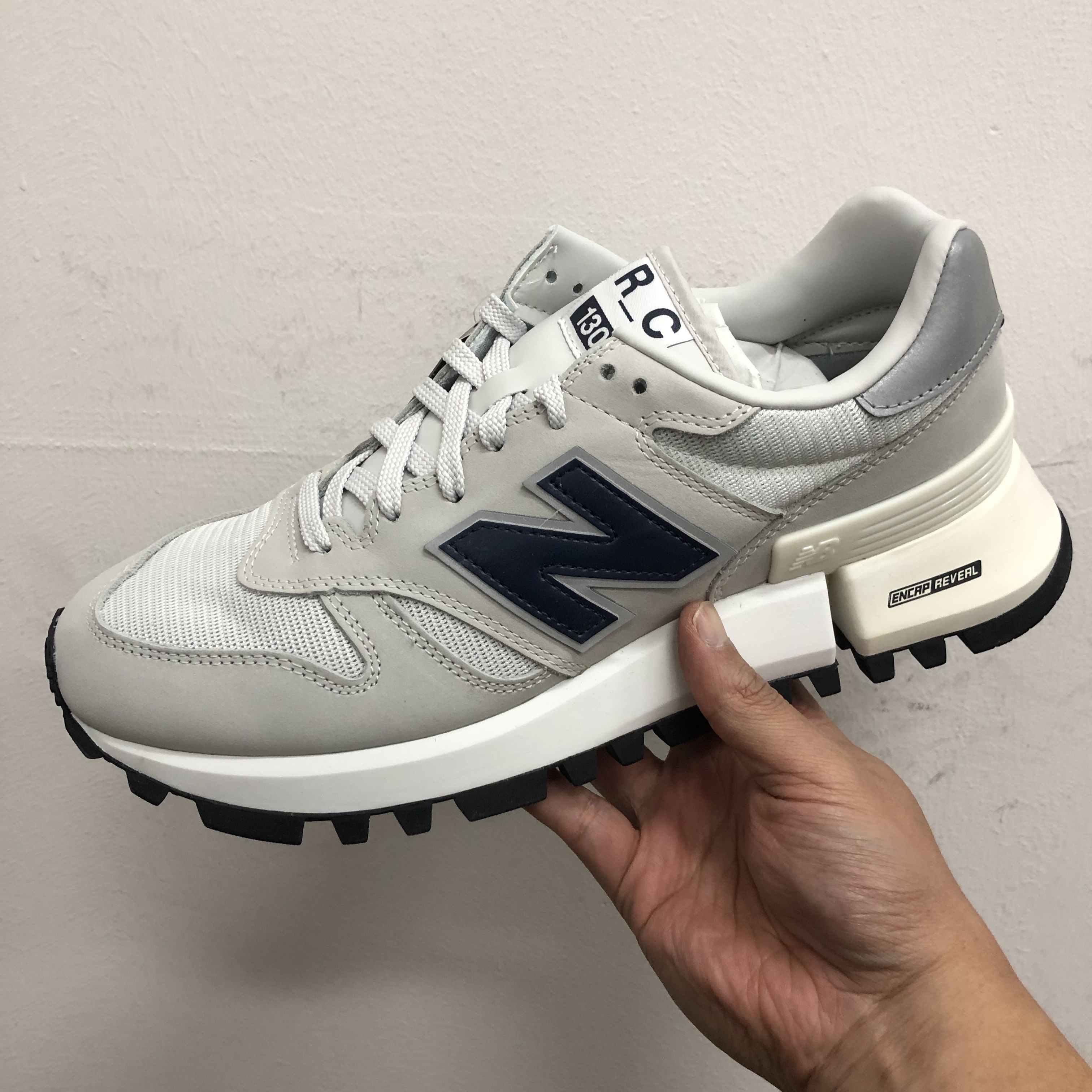 New Balance x Tokyo Design Studio R_C 1300 Summer Fog 착용 스타일