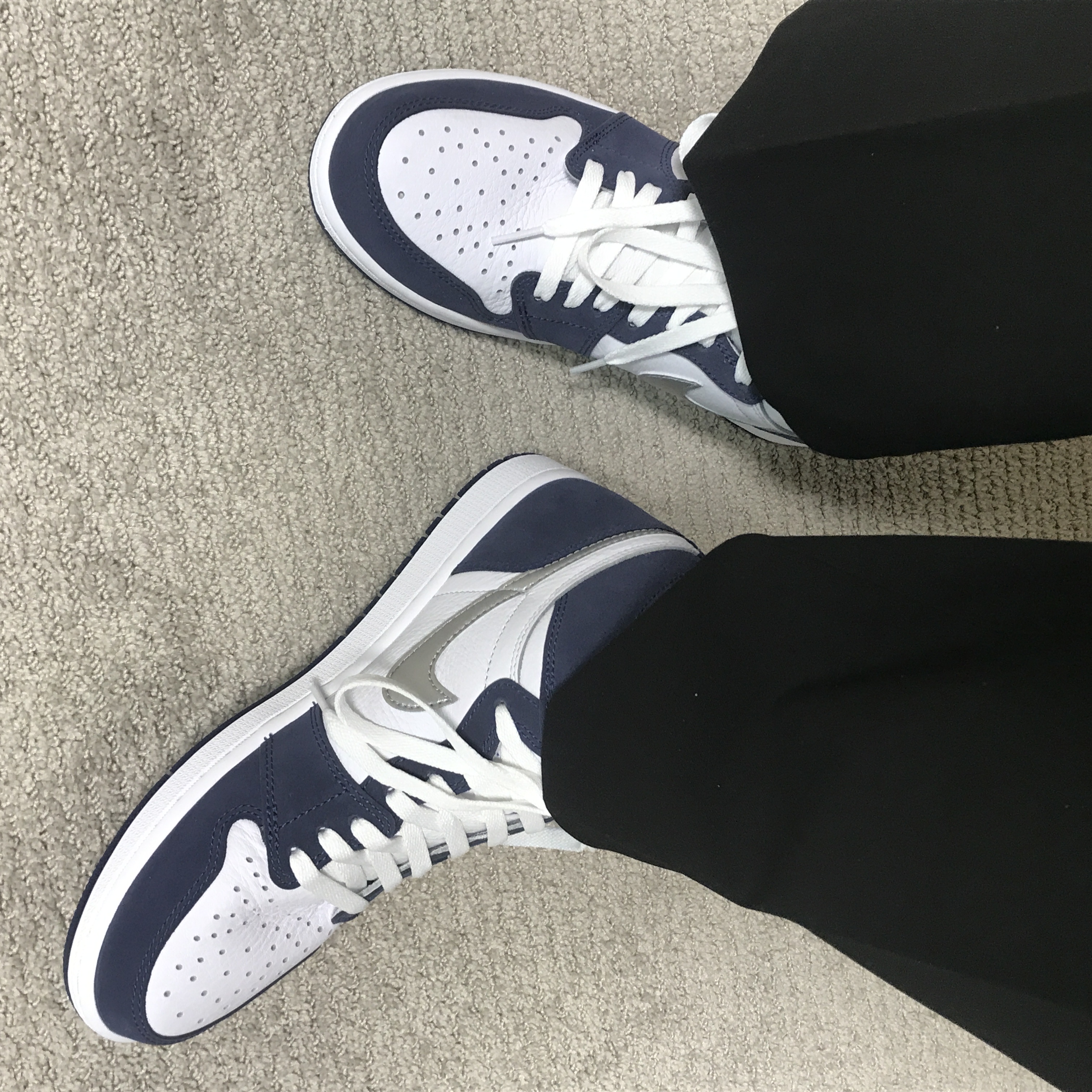 Jordan 1 Retro High OG CO.JP Midnight Navy 착용 스타일
