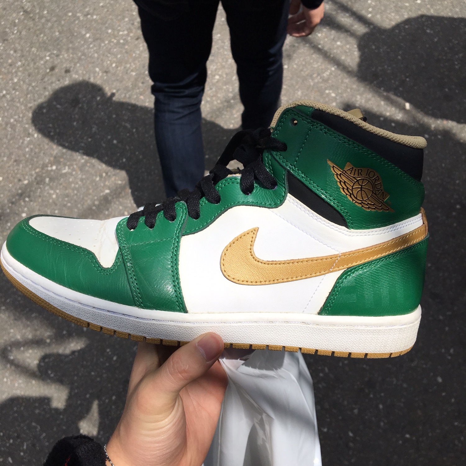 Jordan 1 Retro High OG Celtics 착용 스타일