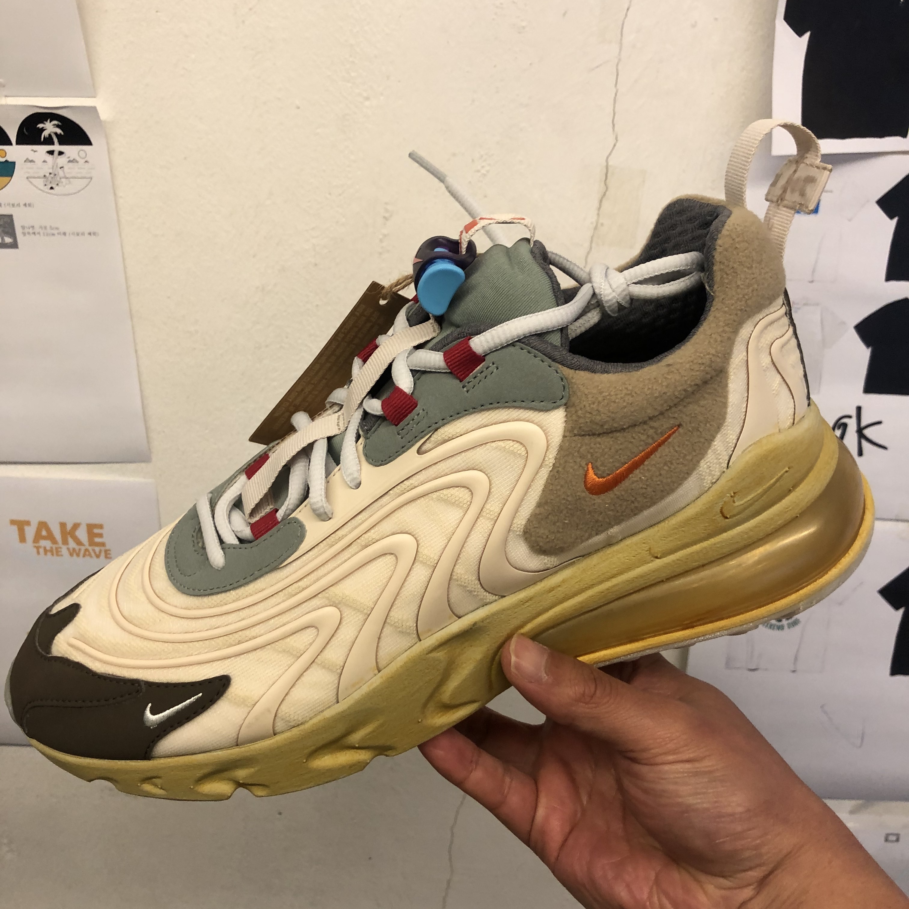 Nike x Travis Scott Air Max 270 React Cactus Trails 착용 스타일