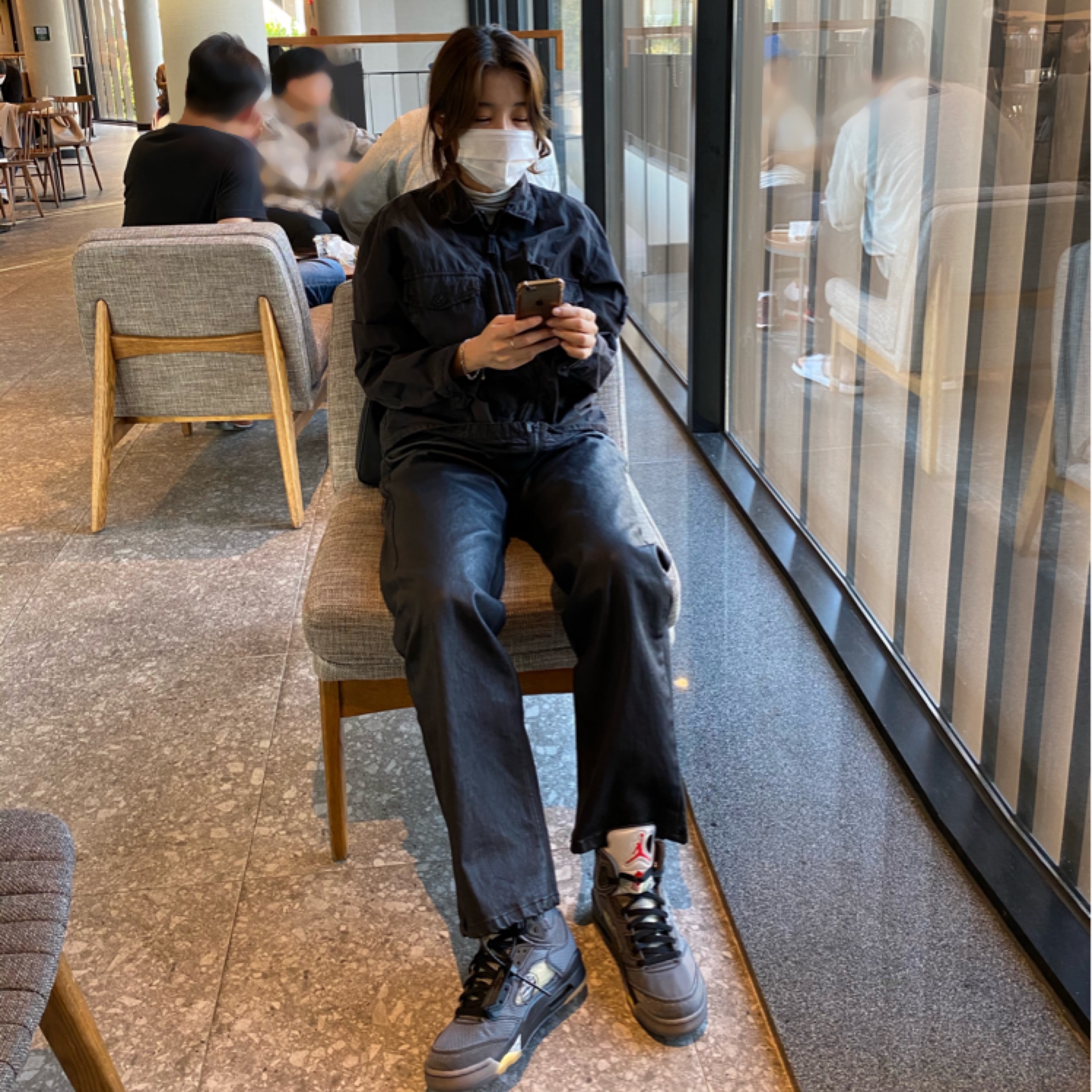 Jordan 5 x Off-White Retro SP Black Muslin 착용 스타일