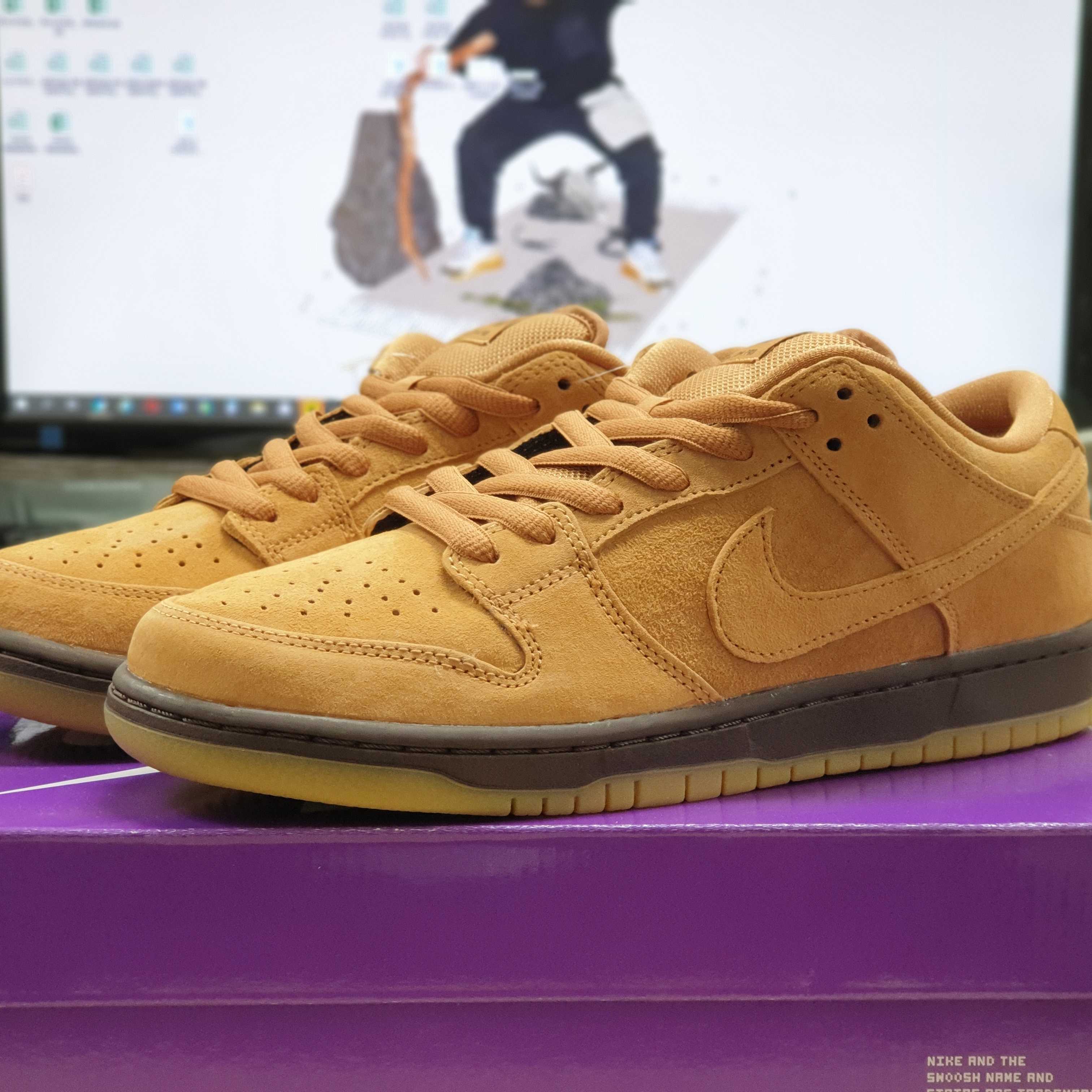 Nike SB Dunk Low Pro Wheat 2020 착용 스타일