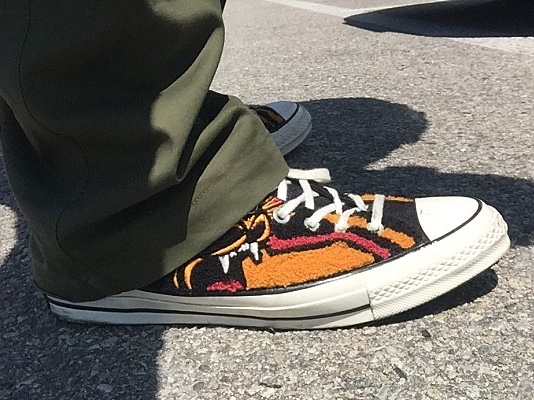 Converse x Undefeated Chuck 70 Ox Varsity Jacket 착용 스타일
