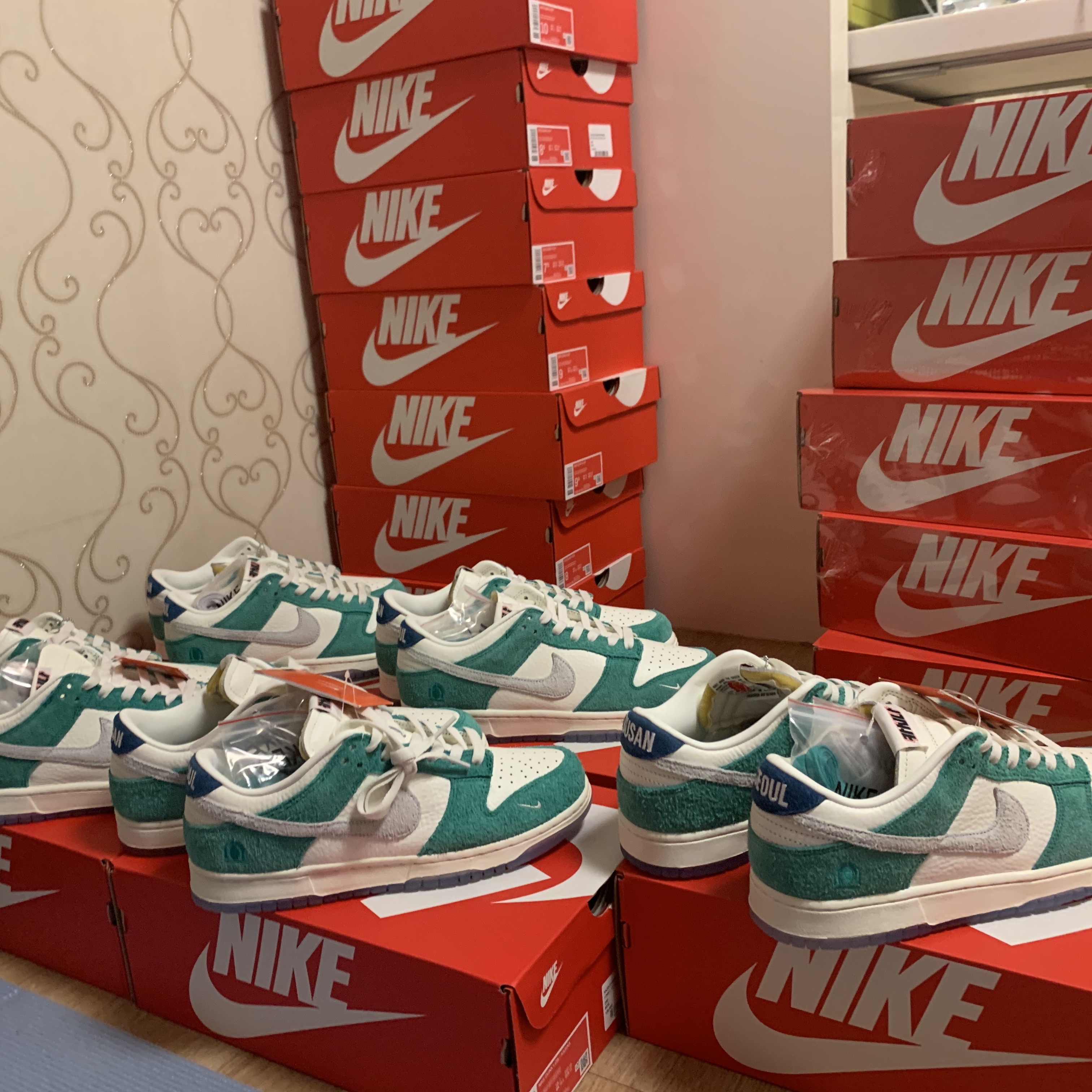 Nike x Kasina Dunk Low Road Sign - Kasina Exclusive 착용 스타일