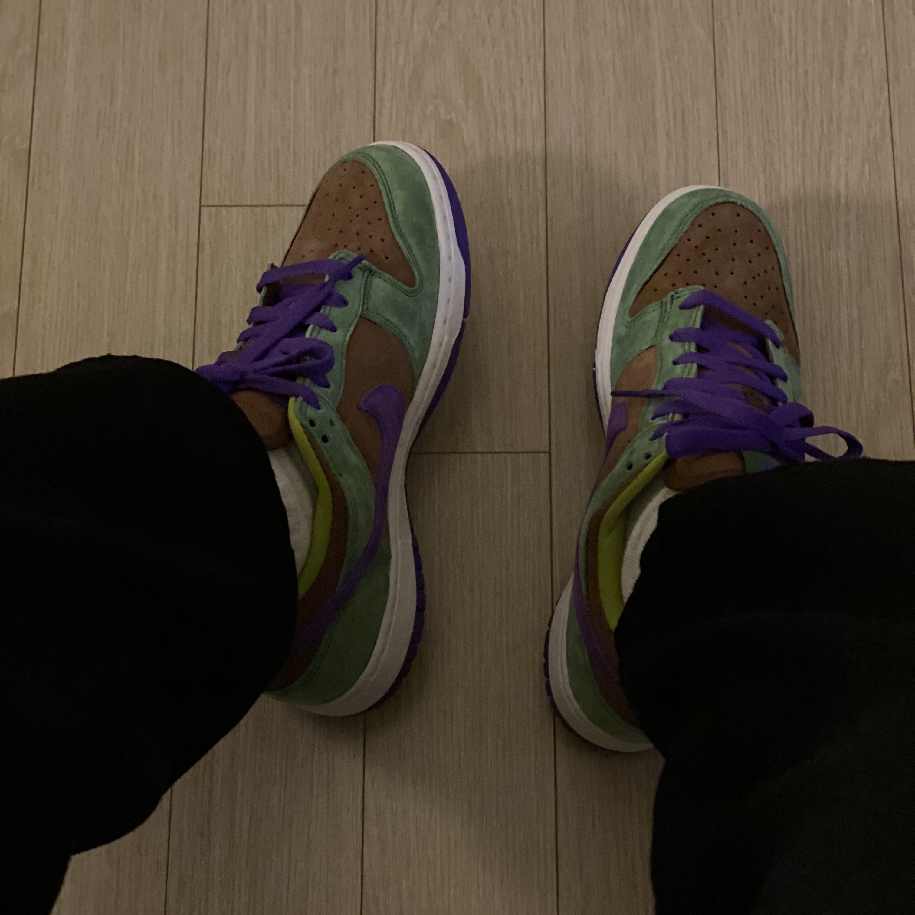 Nike ACG Mountain Fly Gore-Tex Metallic Silver, Jordan 1 Mid Light Smoke Grey 착용 스타일 - 3