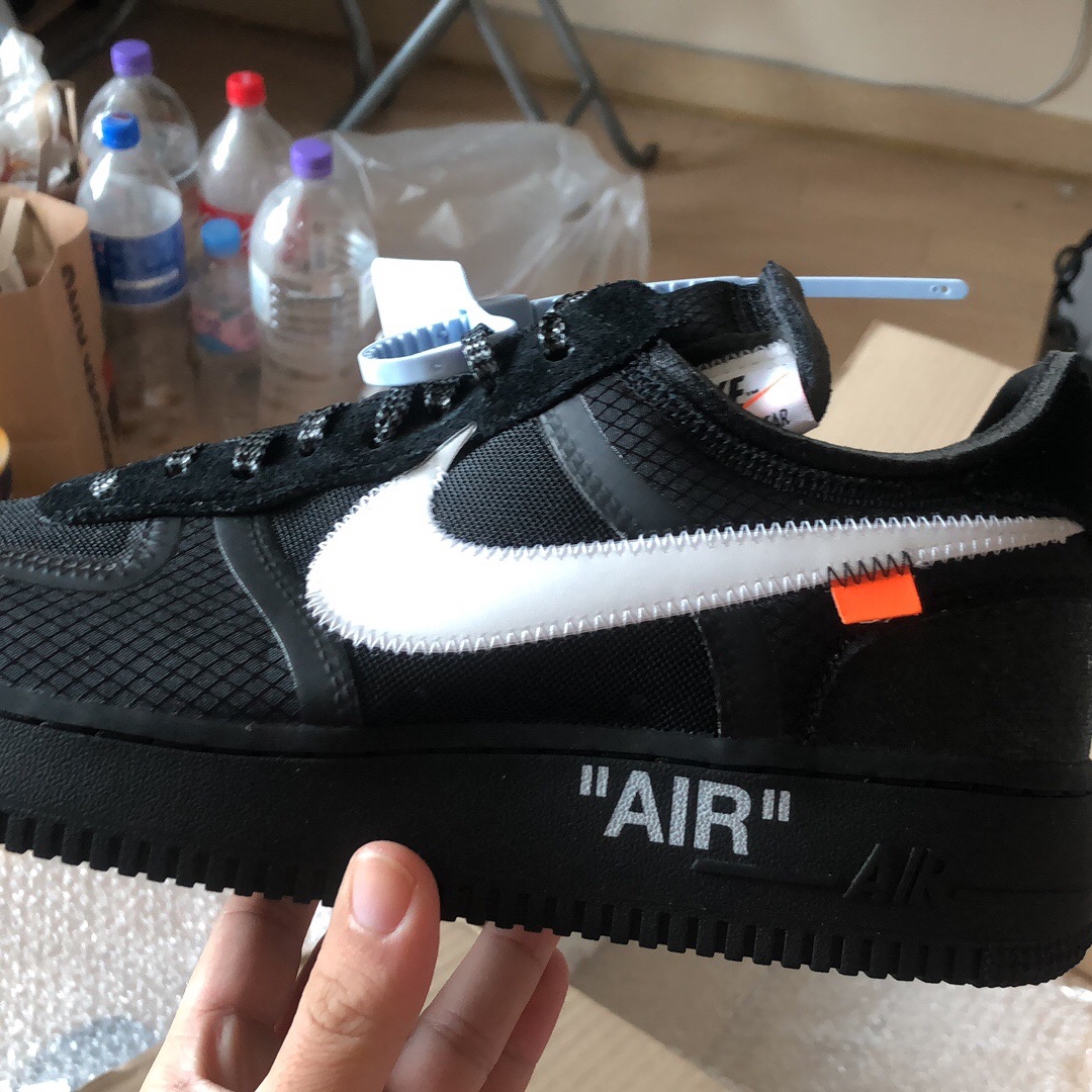 Nike x Off-White Air Force 1 Low Black White 착용 스타일