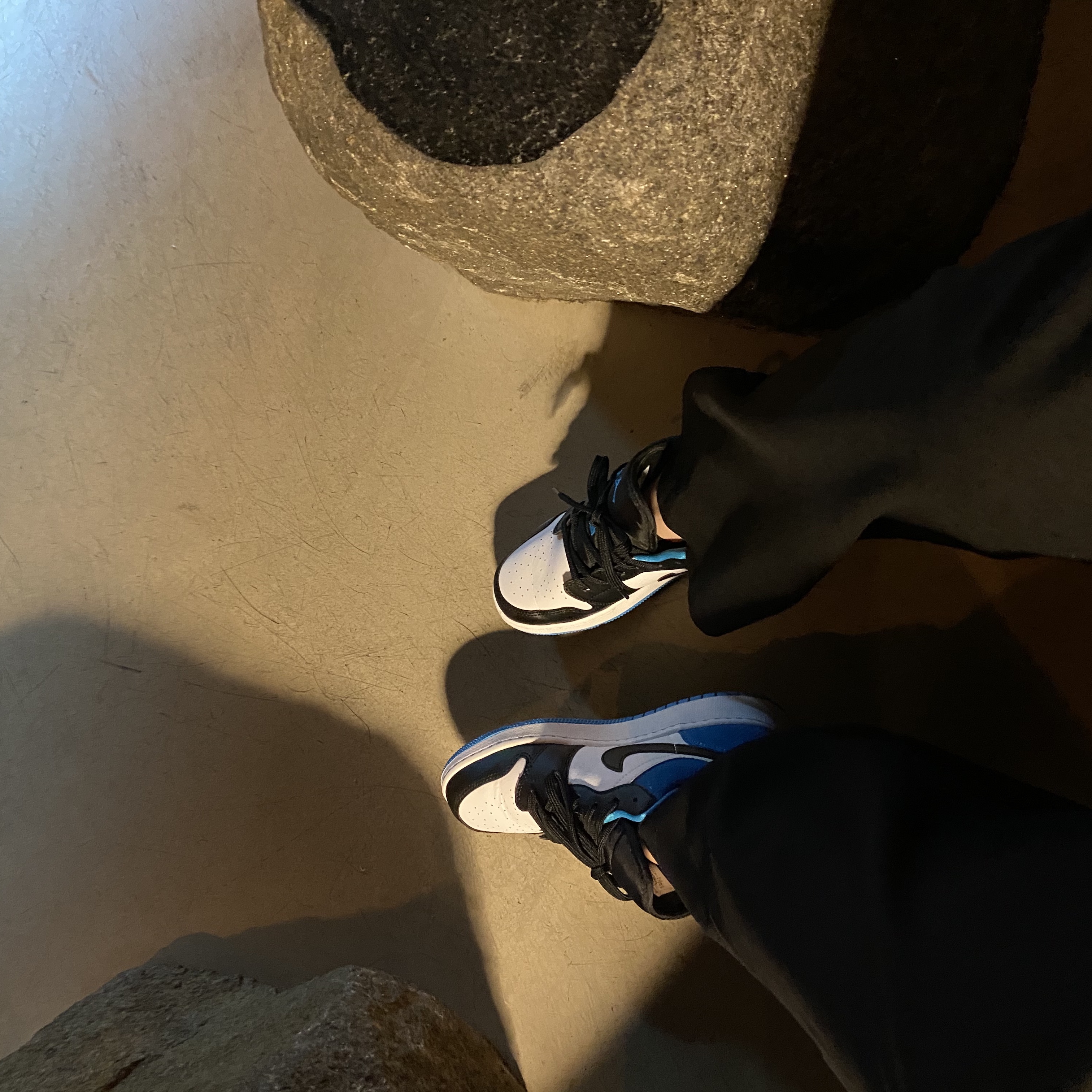 Jordan 1 Low SE Laser Blue 착용 스타일