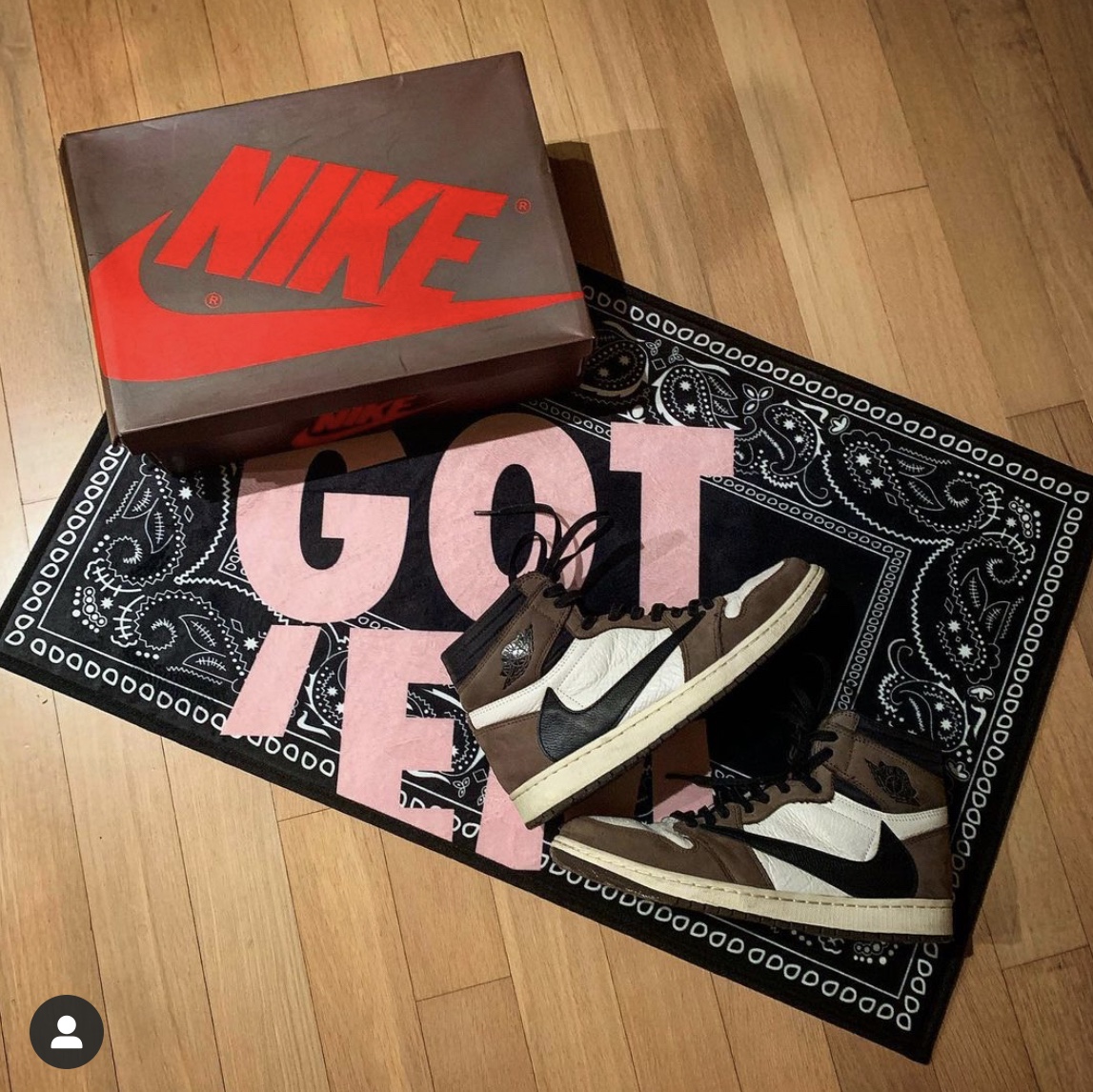 Jordan 1 x Travis Scott Retro High OG SP Mocha 착용 스타일