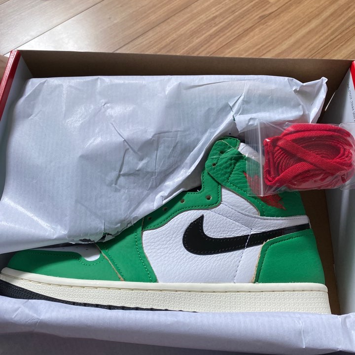 (W) Jordan 1 Retro High OG Lucky Green 착용 스타일