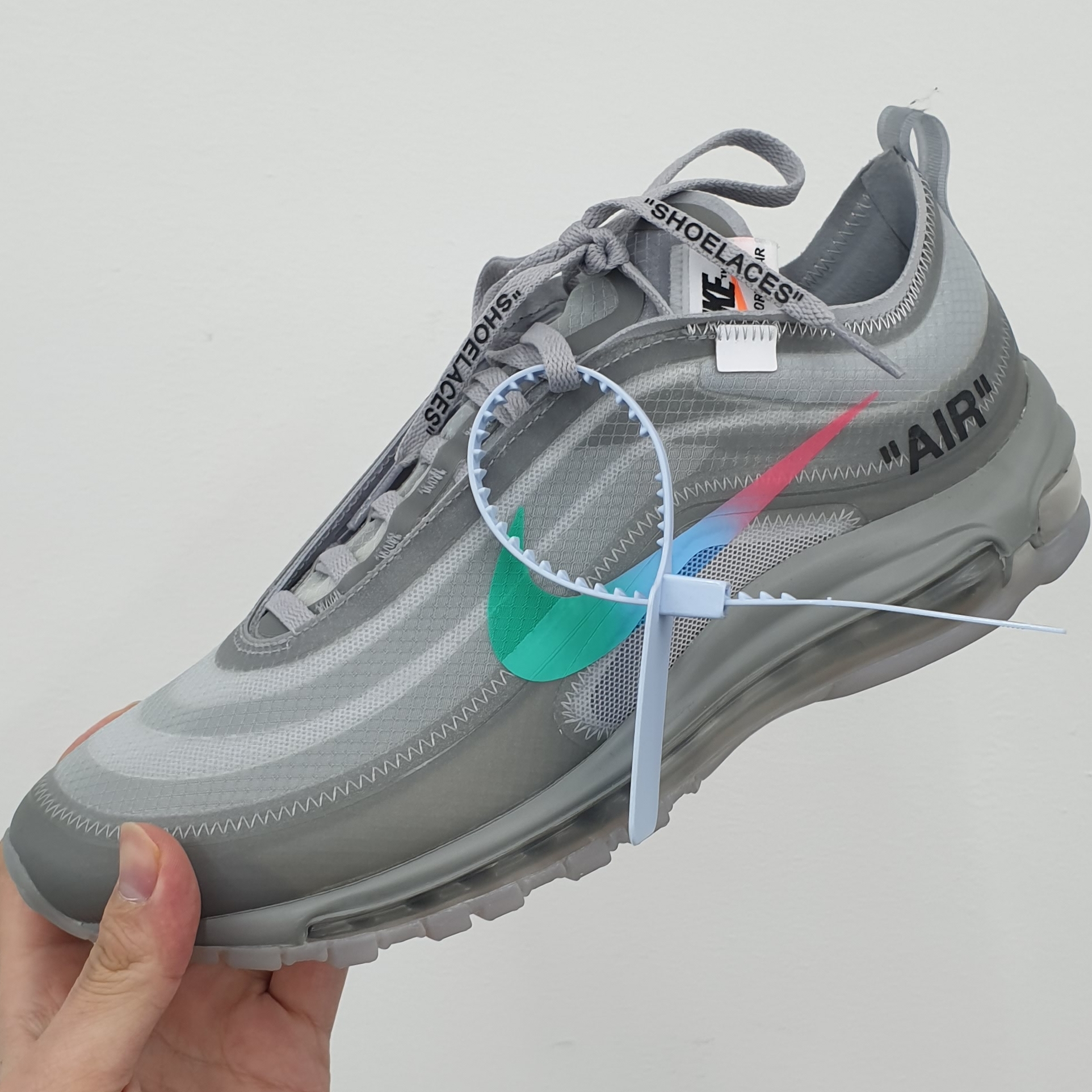 Nike x Off-White Air Max 97 Menta 착용 스타일