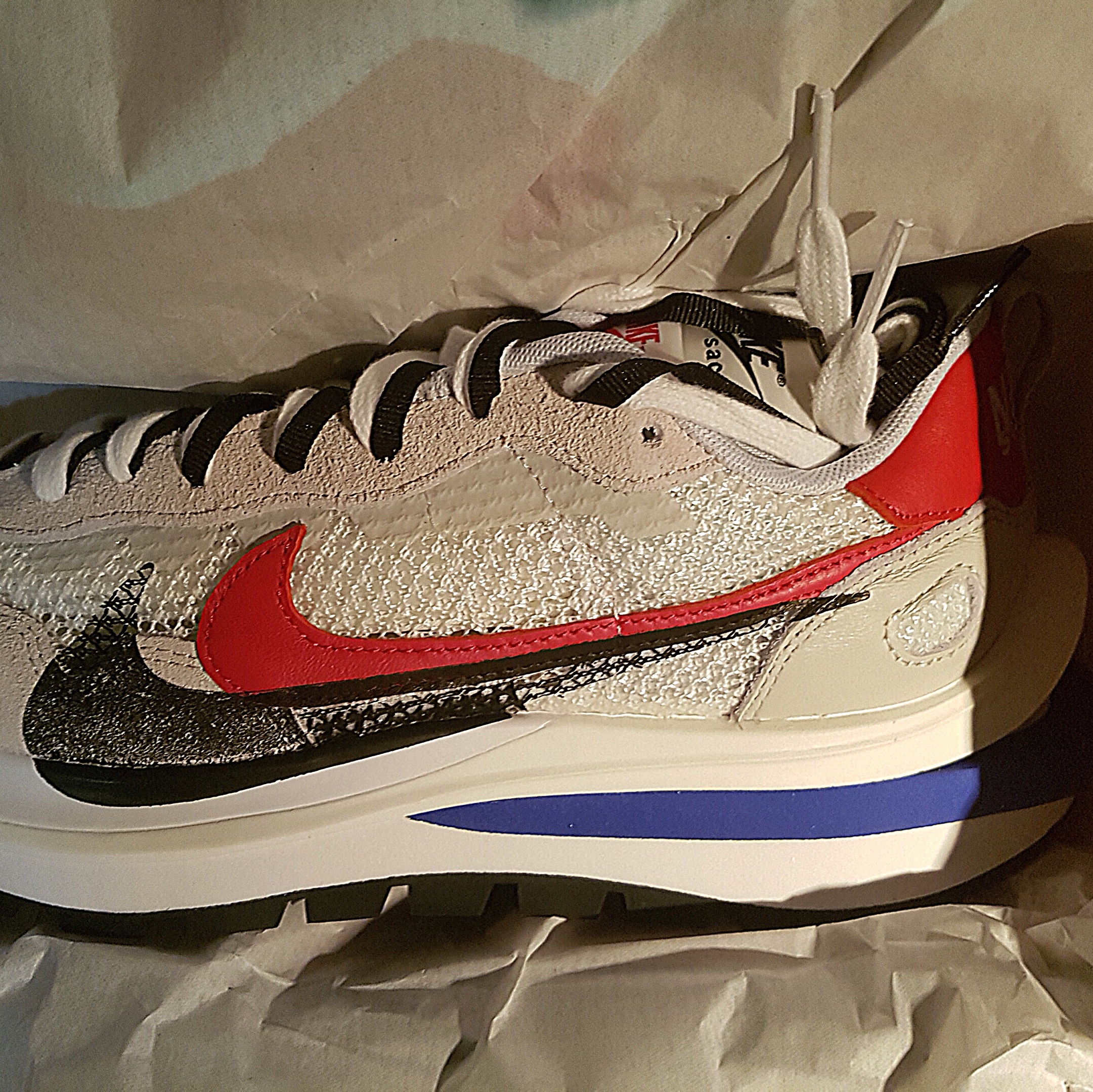 Nike x Sacai VaporWaffle Royal Fuchsia 착용 스타일