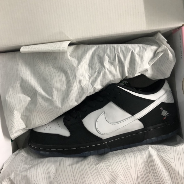 Nike x Staple SB Dunk Low Panda Pigeon 착용 스타일