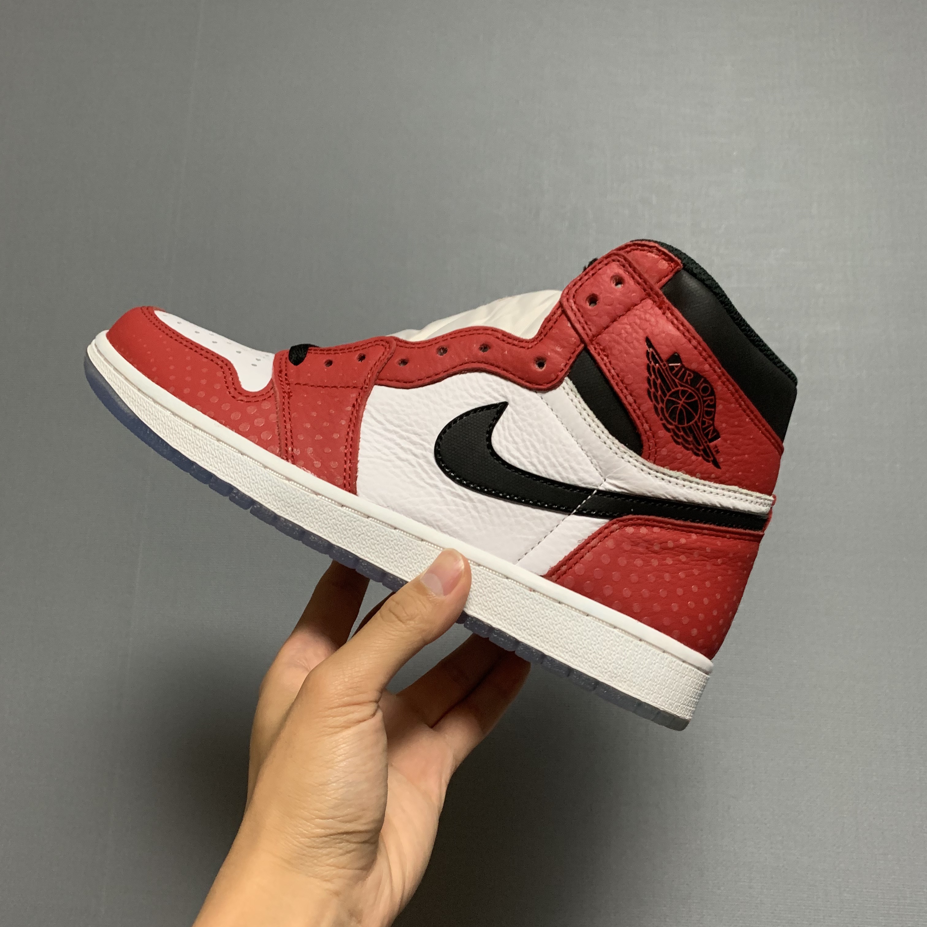Jordan 1 Retro High Spider-Man Origin Story 착용 스타일