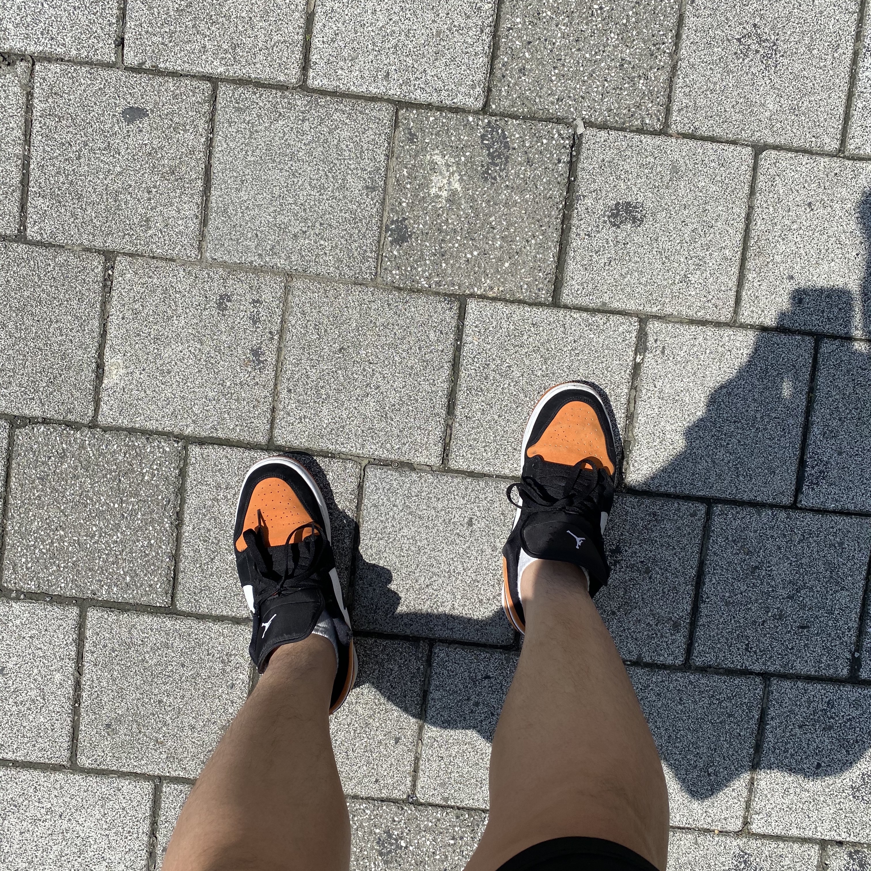 Jordan 1 Low Shattered Backboard, Jordan 1 Retro High Shattered Backboard 3.0 착용 스타일 - 2