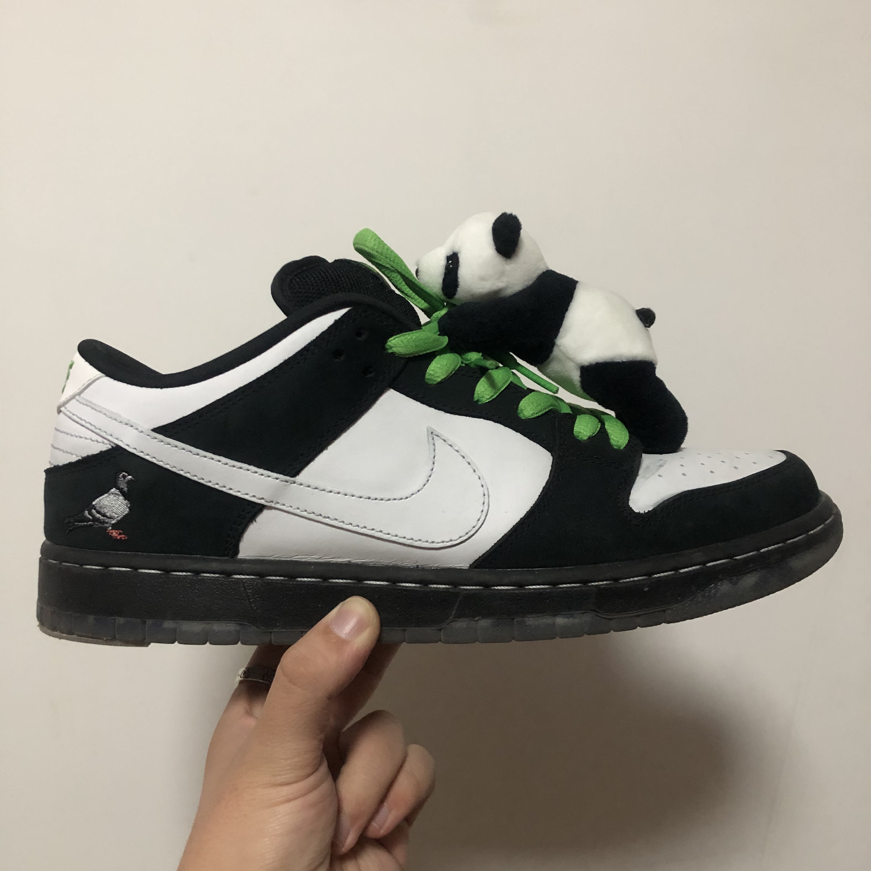 Nike x Staple SB Dunk Low Panda Pigeon 착용 스타일