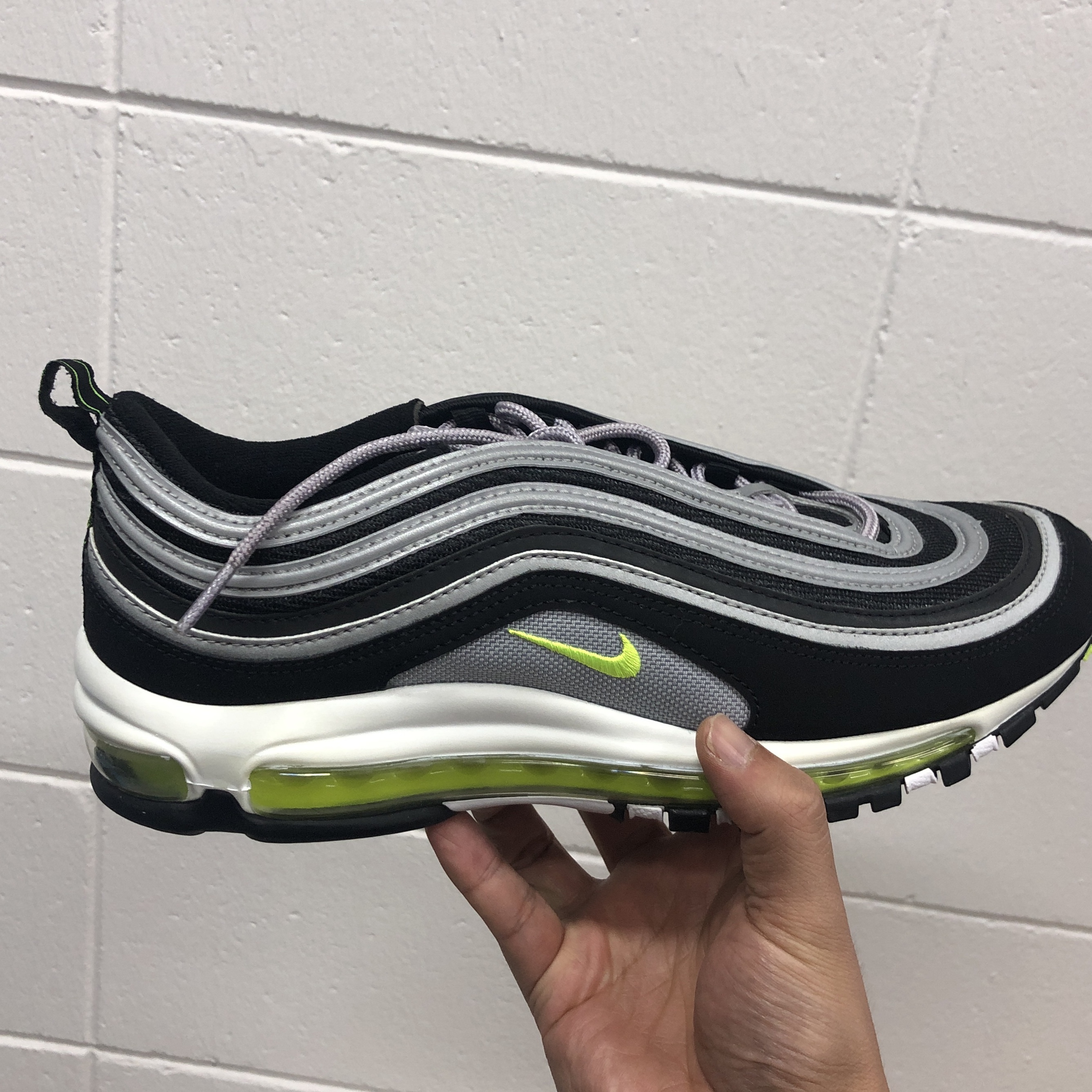 Nike Air Max 97 OG Black Volt Asia 착용 스타일