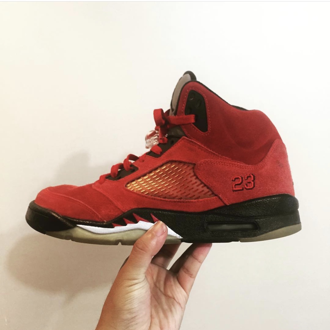 Jordan 5 Retro Red Suede 착용 스타일