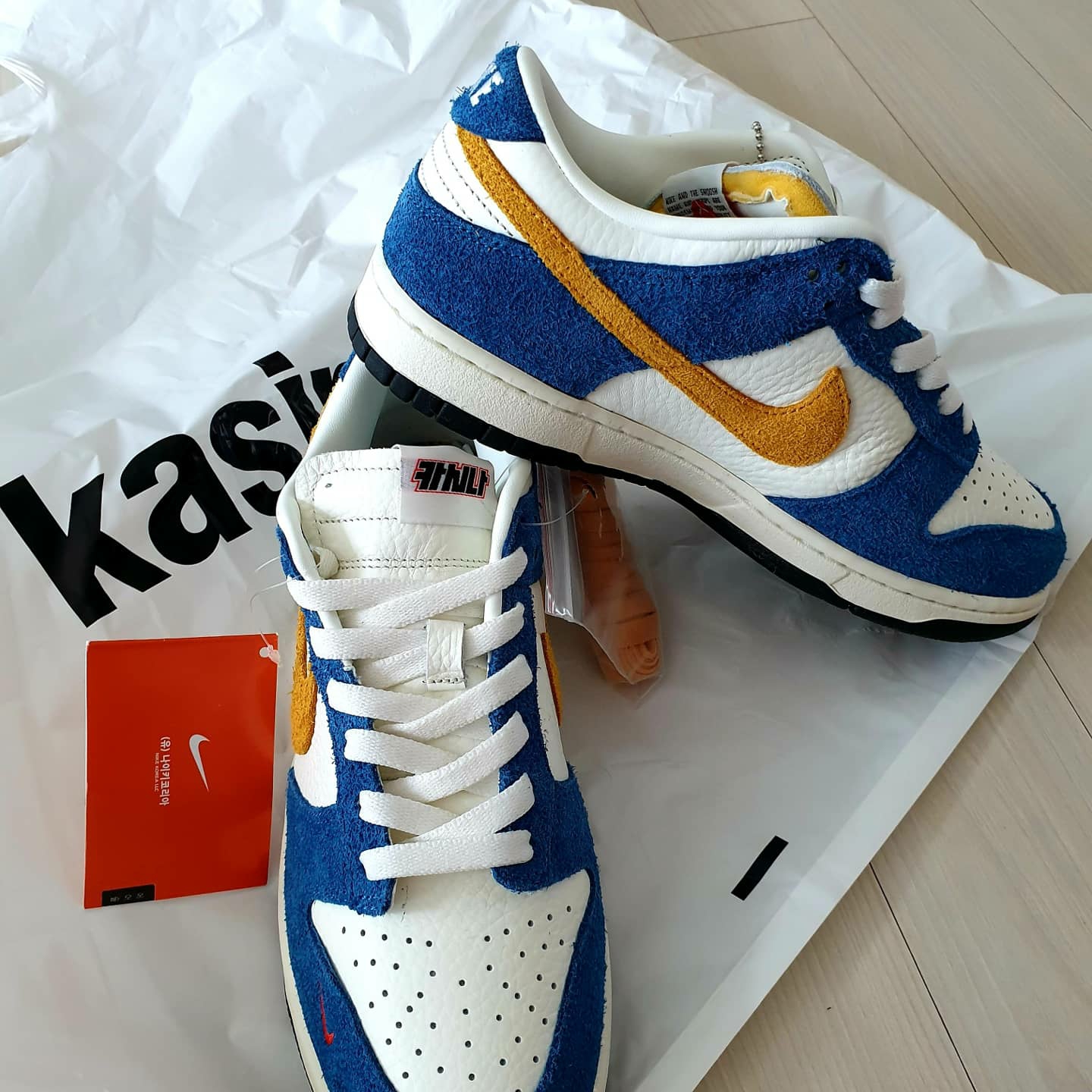 Nike x Kasina Dunk Low 80's Bus 착용 스타일