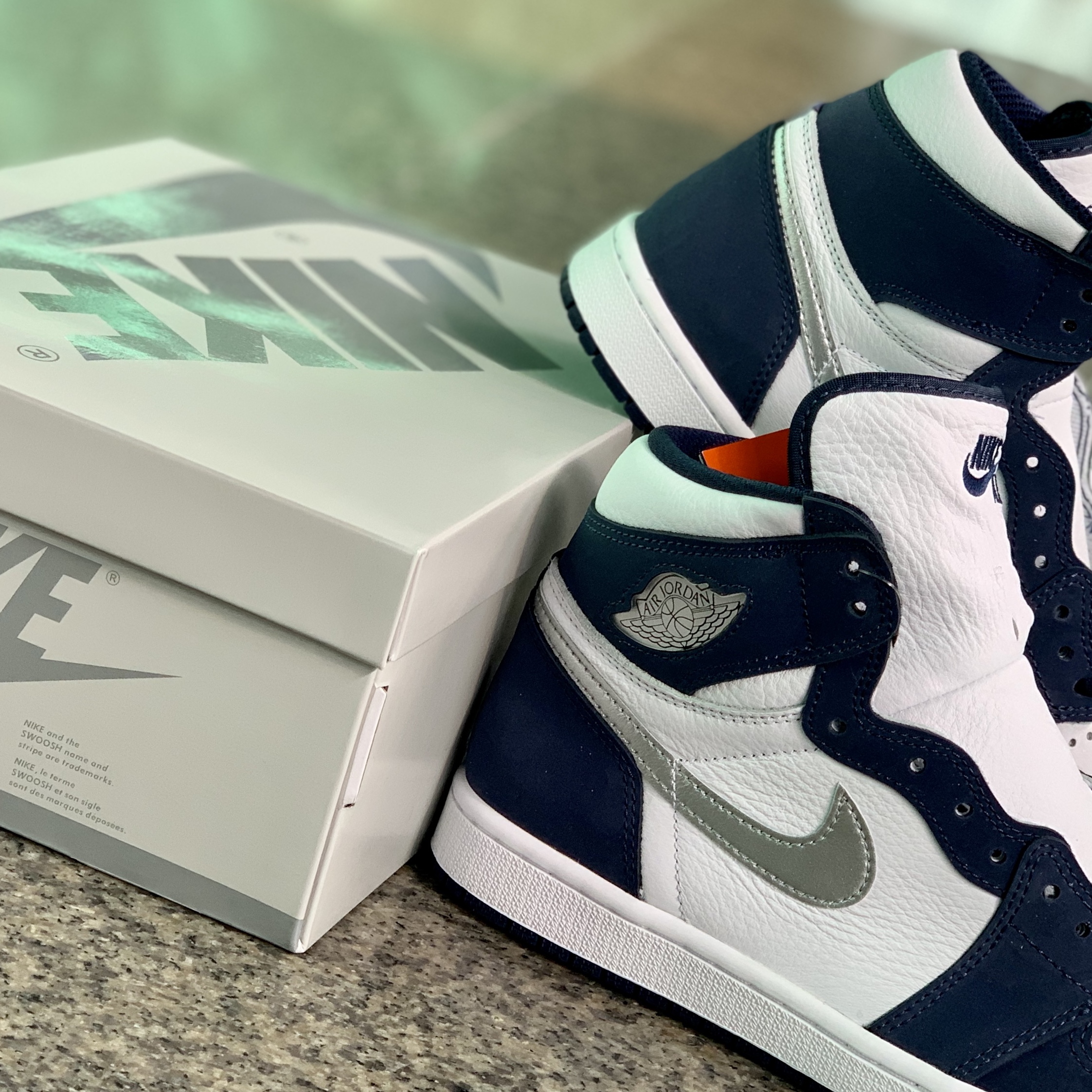 Jordan 1 Retro High OG CO.JP Midnight Navy 착용 스타일 - 1