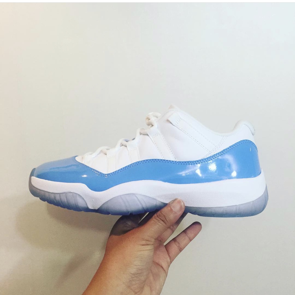 Jordan 11 Retro Low University Blue 2017 착용 스타일