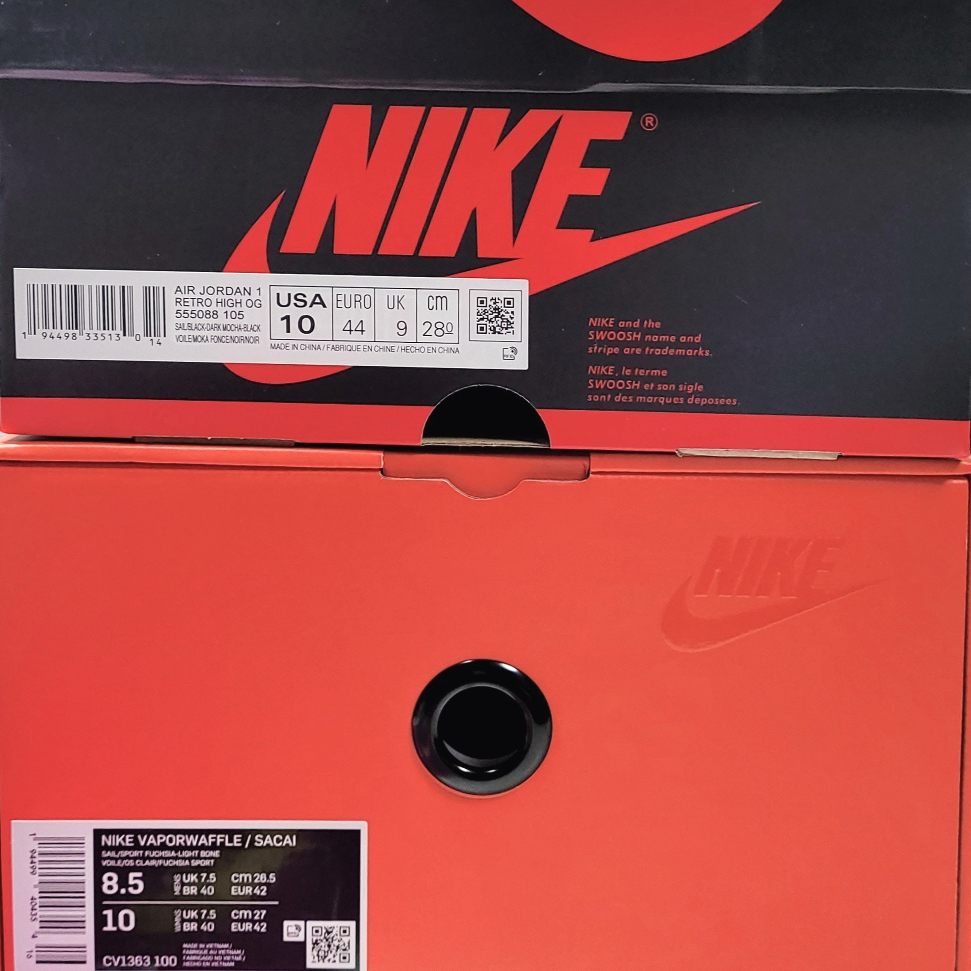 Jordan 1 Retro High OG Black Mocha, Nike x Sacai VaporWaffle Royal Fuchsia 착용 스타일