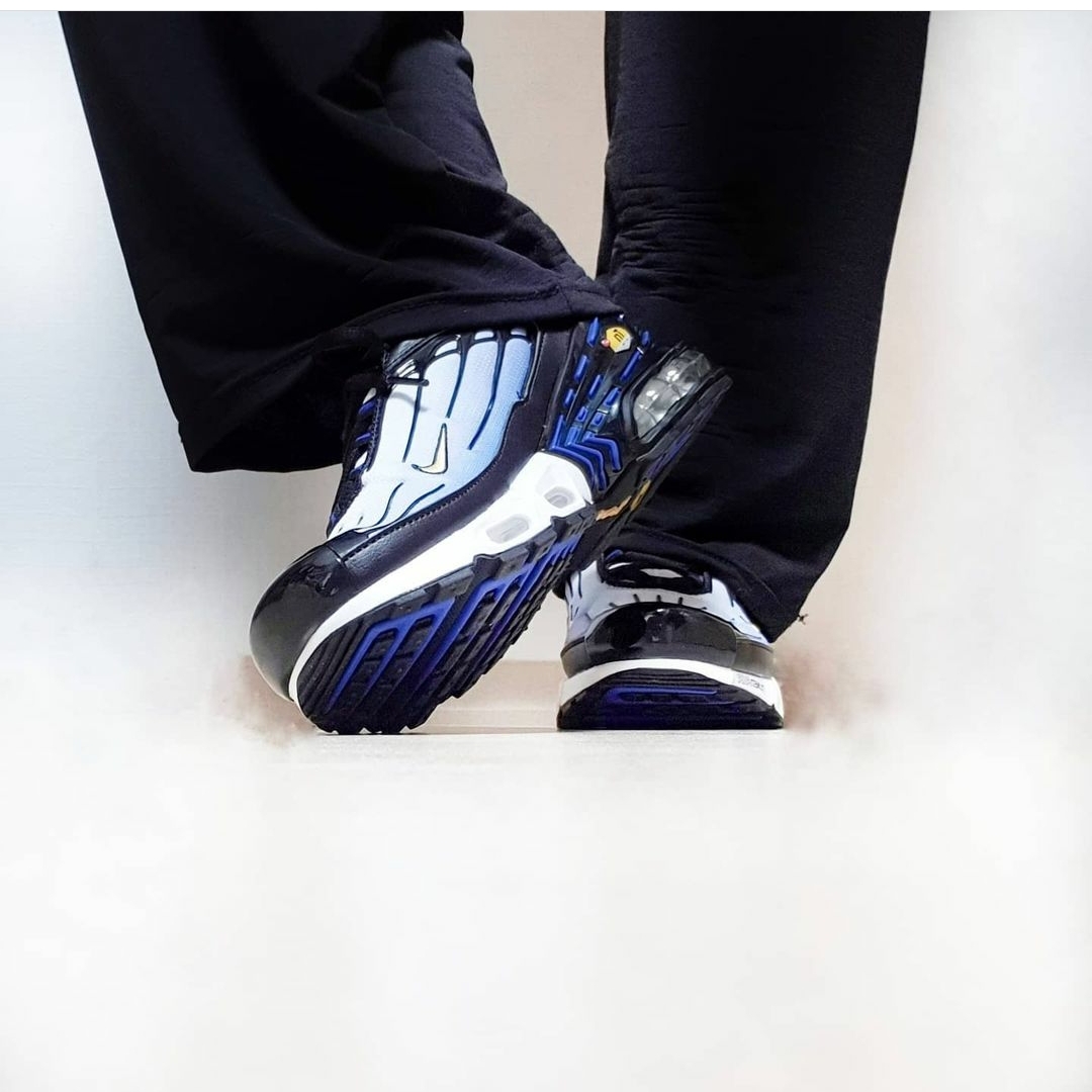 Nike Air Max Plus 3 Hyper Blue 착용 스타일 - 4