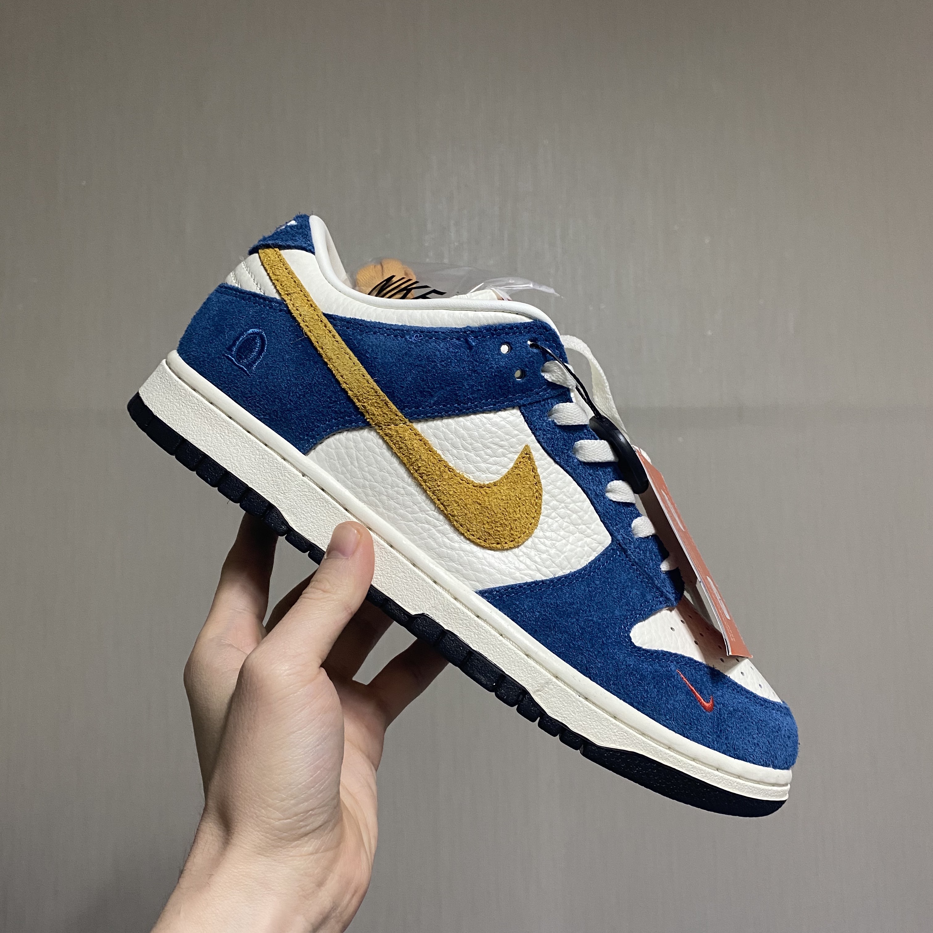 Nike x Kasina Dunk Low 80's Bus 착용 스타일