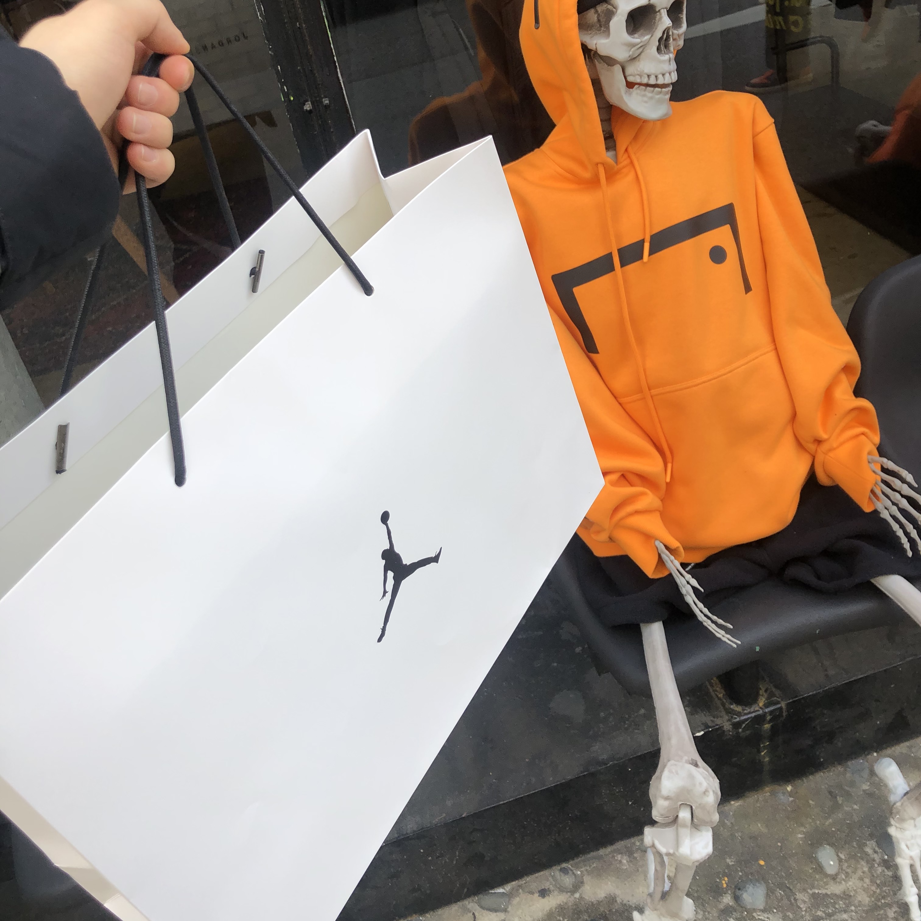 Jordan 1 Retro High OG CO.JP Midnight Navy, (GS) Jordan 1 Retro High OG CO.JP Midnight Navy 착용 스타일 - 1