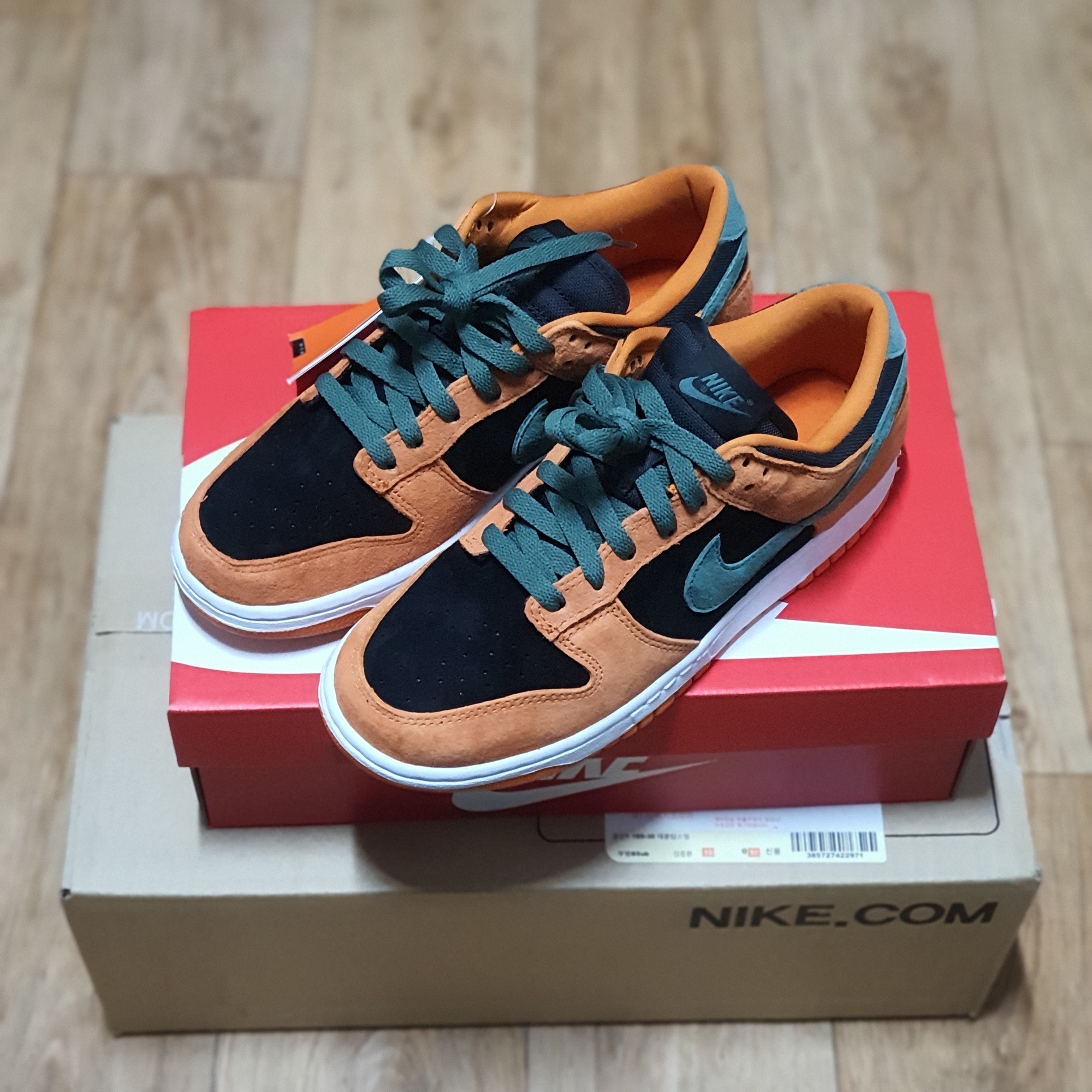 Nike Dunk Low SP Ceramic 착용 스타일 - 2