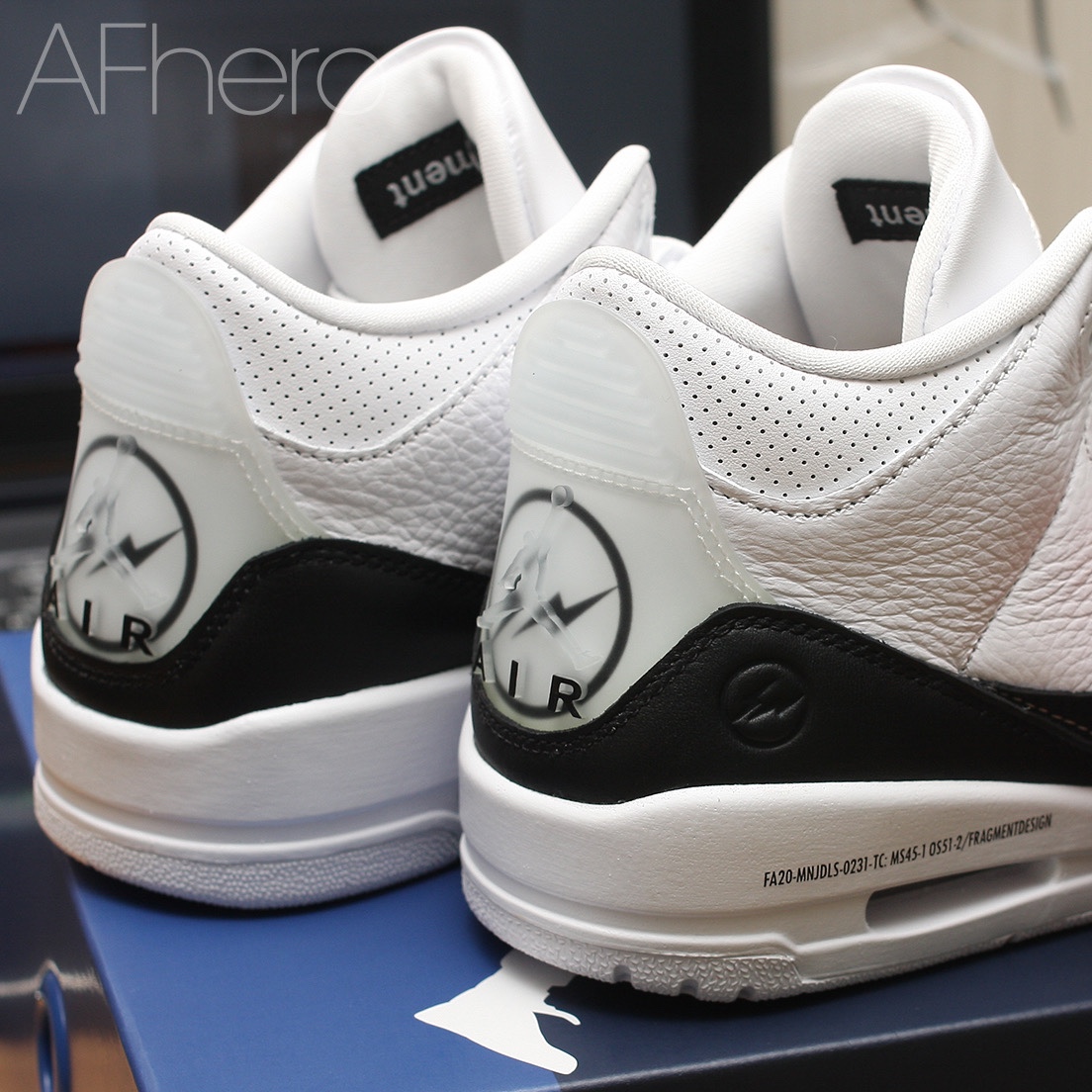 Jordan 3 x Fragment Retro SP White Black 착용 스타일 - 2