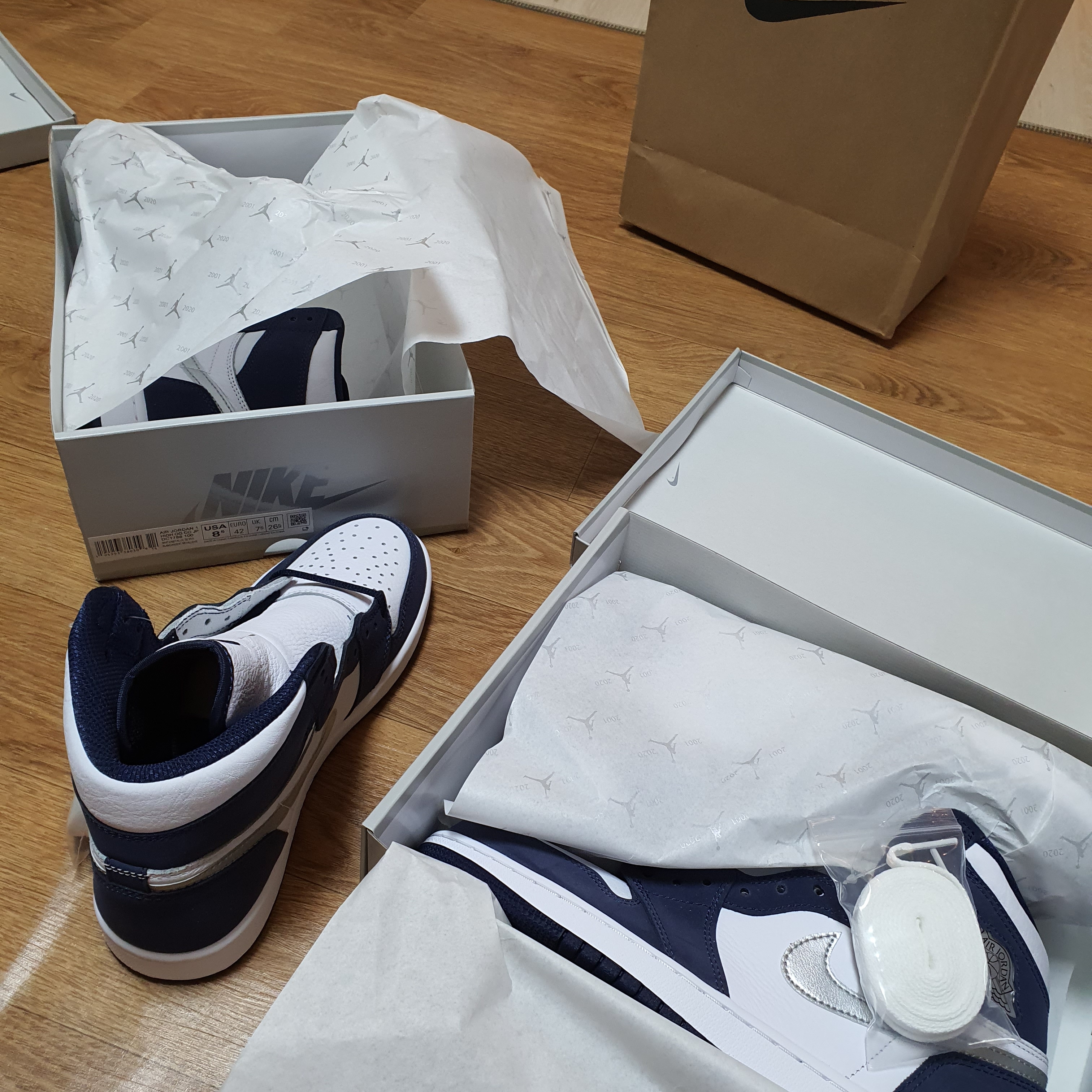 Jordan 1 Retro High OG CO.JP Midnight Navy 착용 스타일 - 4