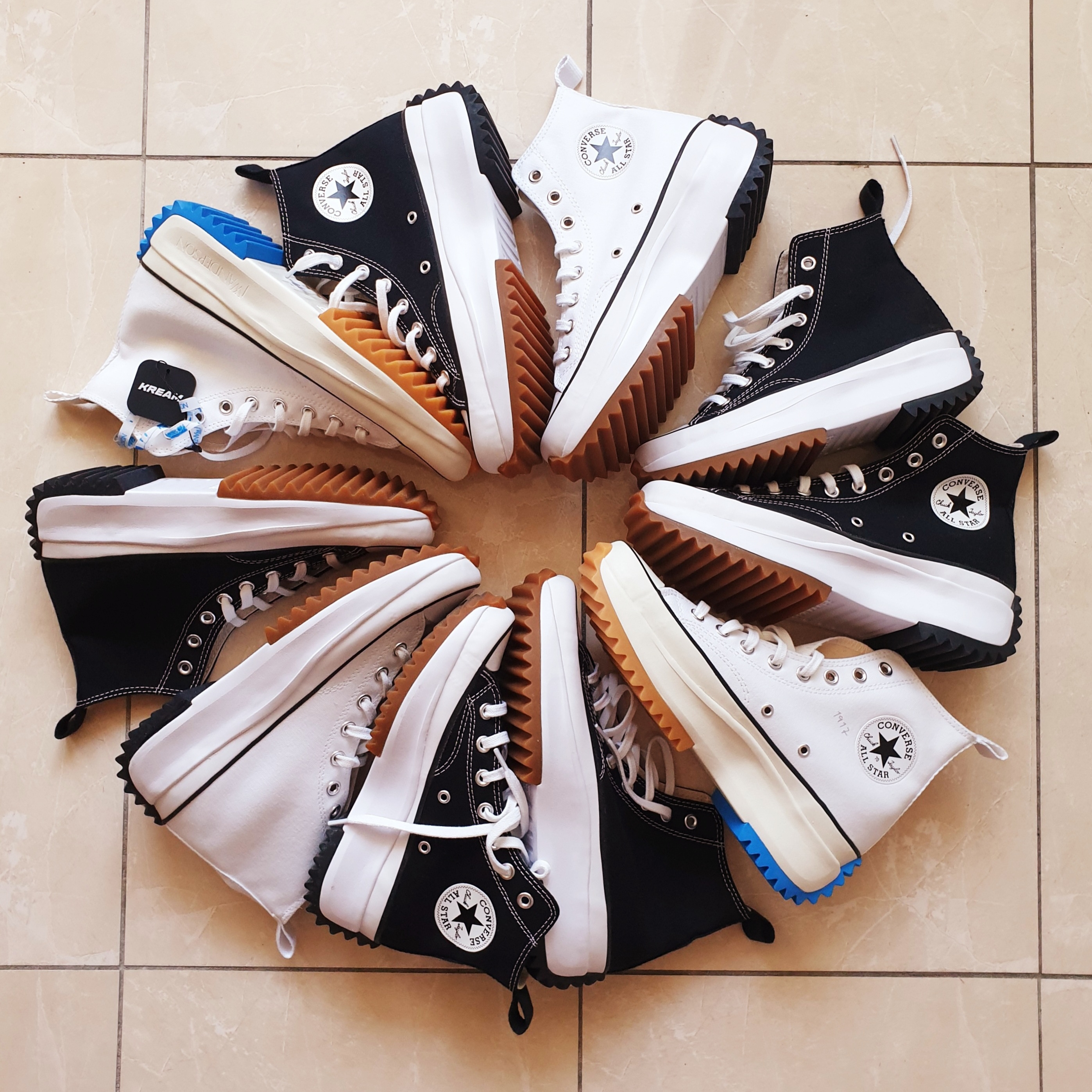 Converse x JW Anderson Run Star Hike Hi White, Converse Run Star Hike Hi Black White Gum 착용 스타일