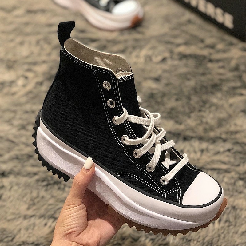 Converse Run Star Hike Hi Black White Gum 착용 스타일