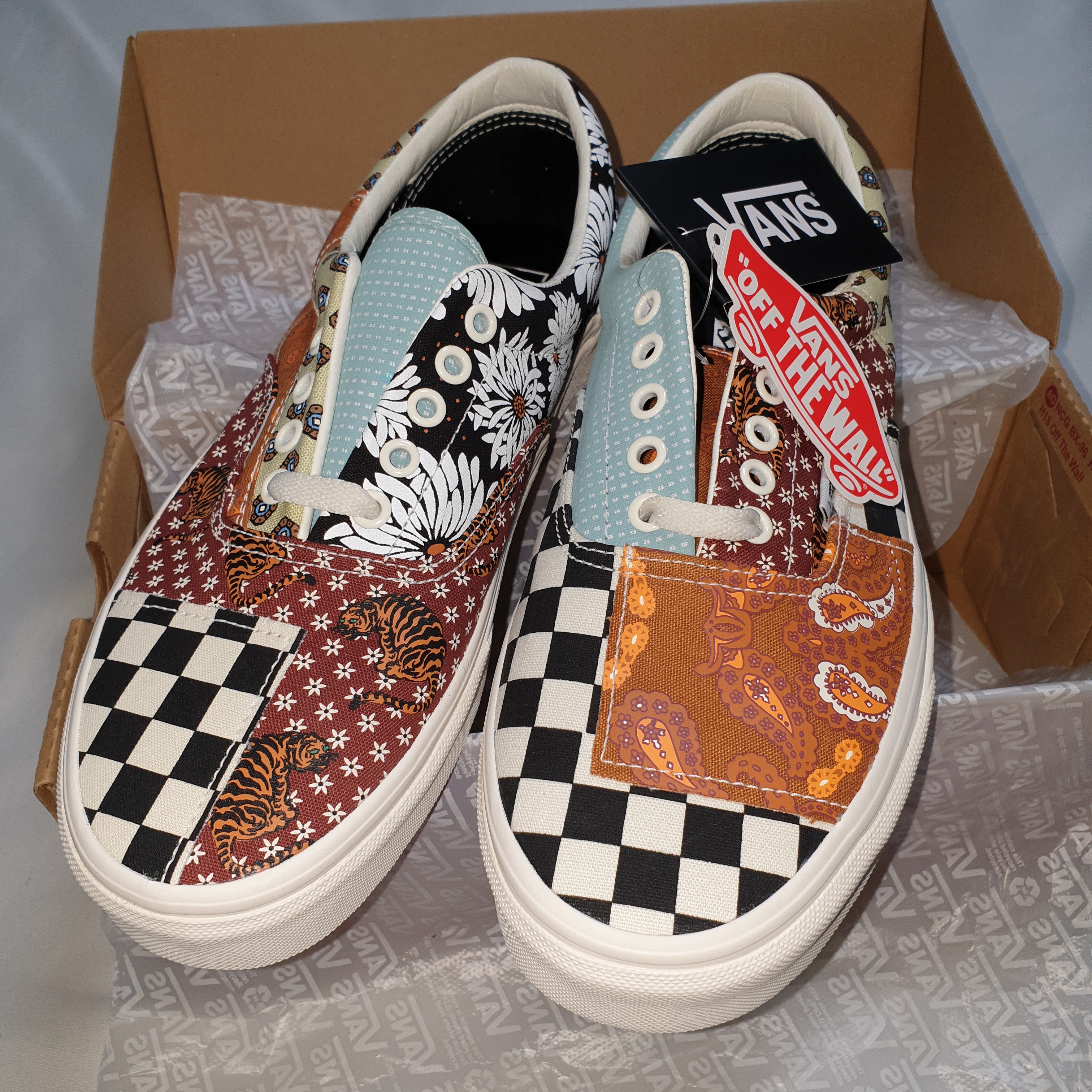 Vans Era Tiger Patchwork 착용 스타일