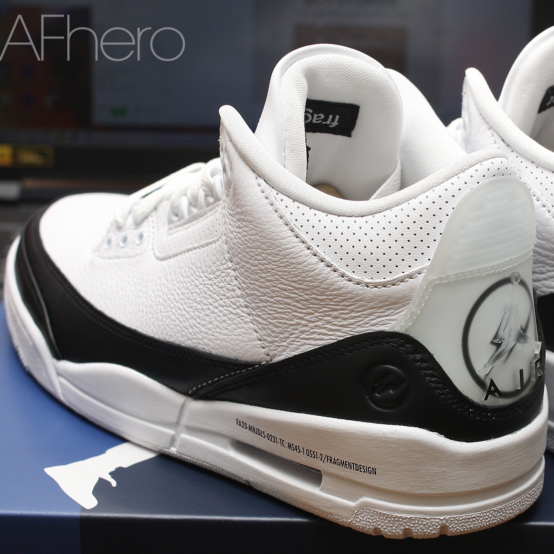 Jordan 3 x Fragment Retro SP White Black 착용 스타일 - 3