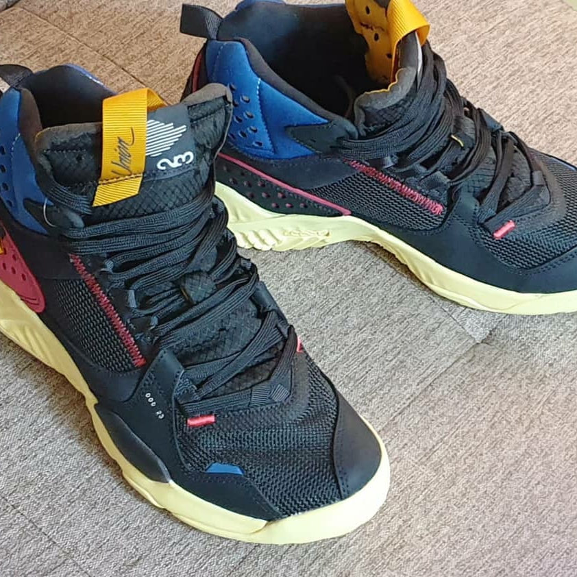 Jordan x Union Delta Mid Off Noir 착용 스타일 - 3