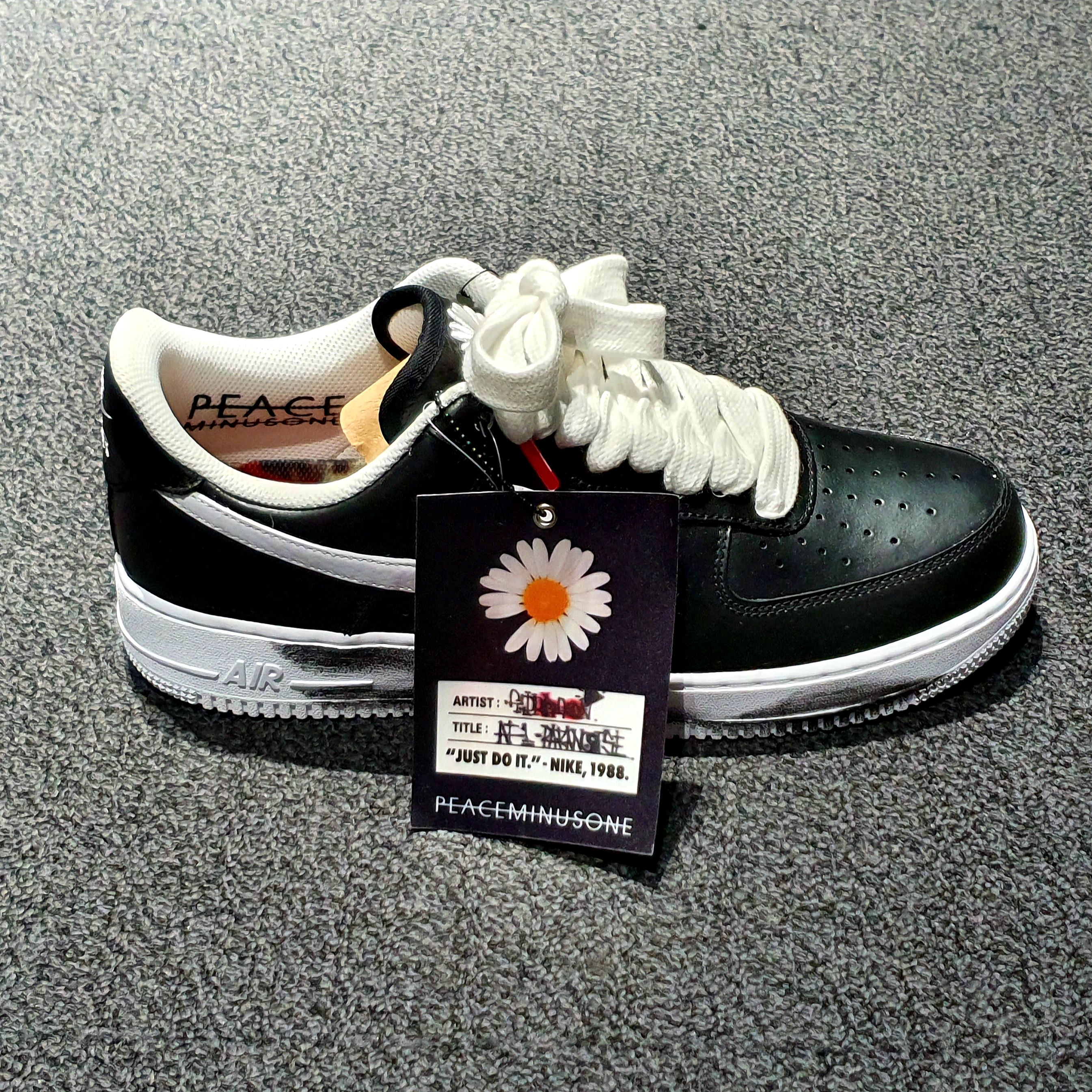 Nike x Peaceminusone Air Force 1 Low Para-Noise 착용 스타일