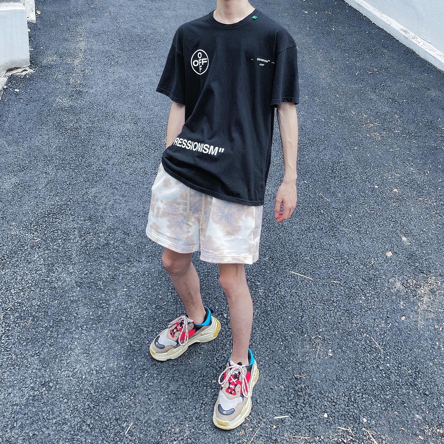 Balenciaga Triple S Grey Red Blue 2018 Reissue 착용 스타일 - 2