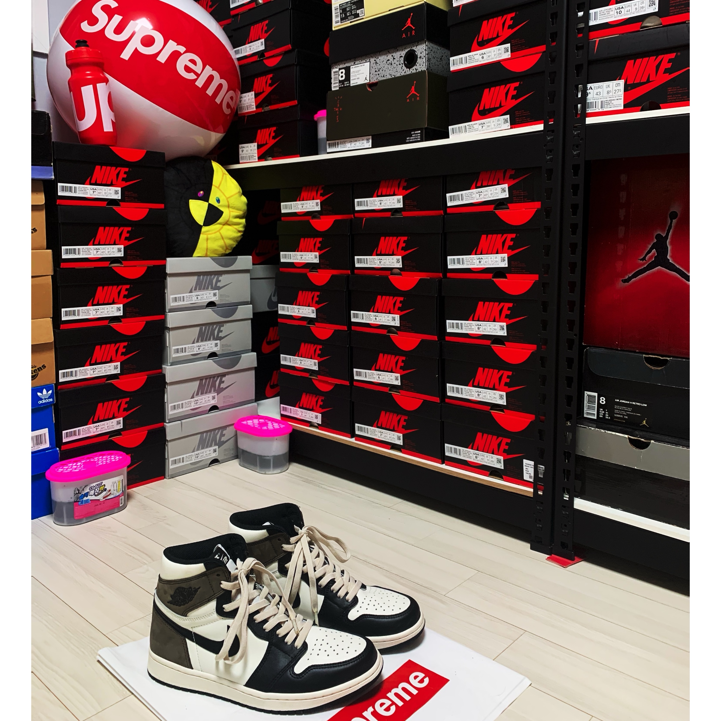 Jordan 1 Retro High OG Black Mocha 착용 스타일
