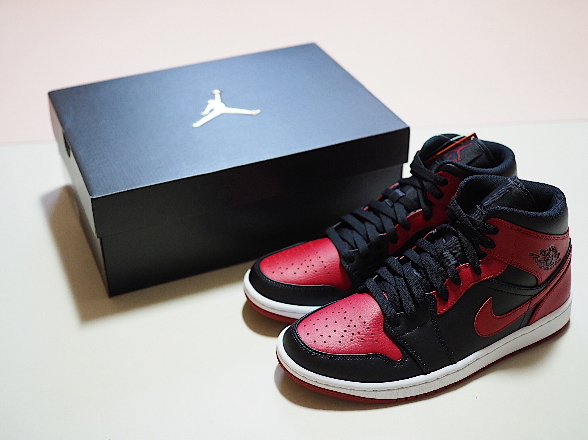 Jordan 1 Mid Bred Banned 2020 착용 스타일