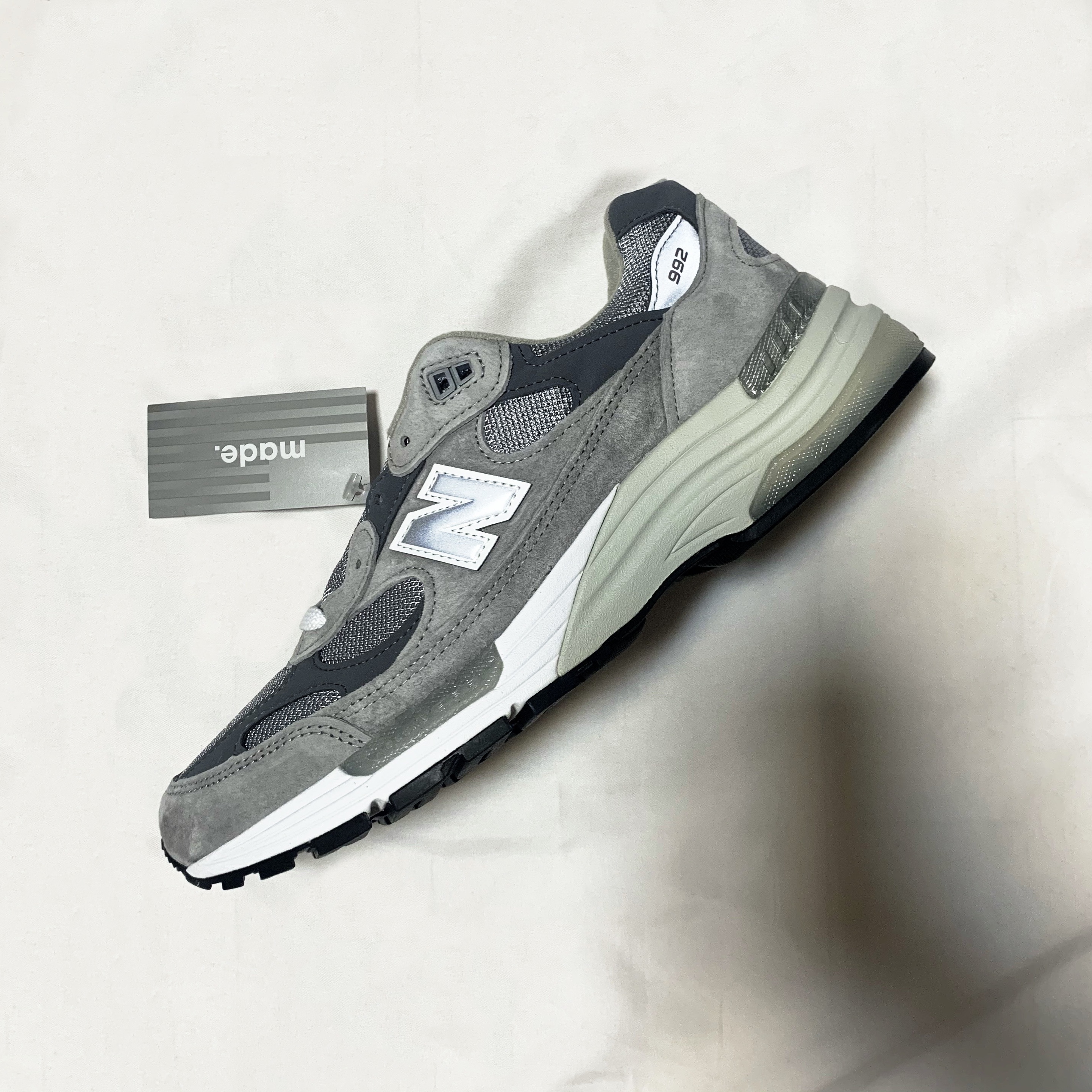 New Balance 992 Made in USA Grey - D Standard 착용 스타일 - 2