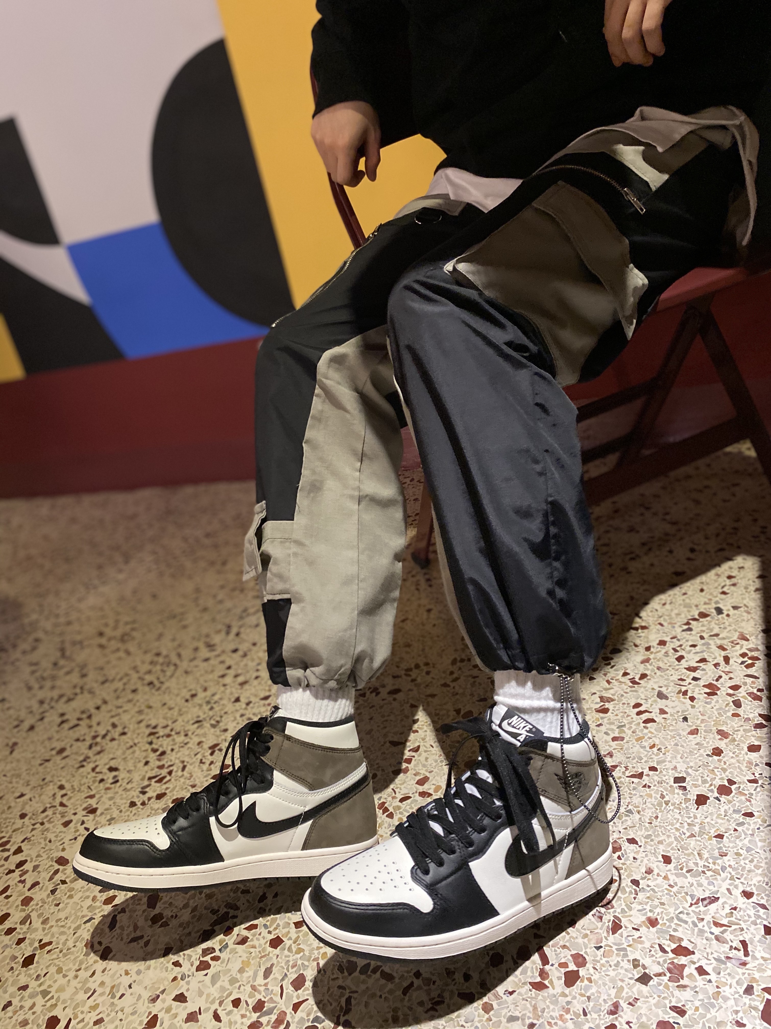 Jordan 1 Retro High OG Black Mocha 착용 스타일