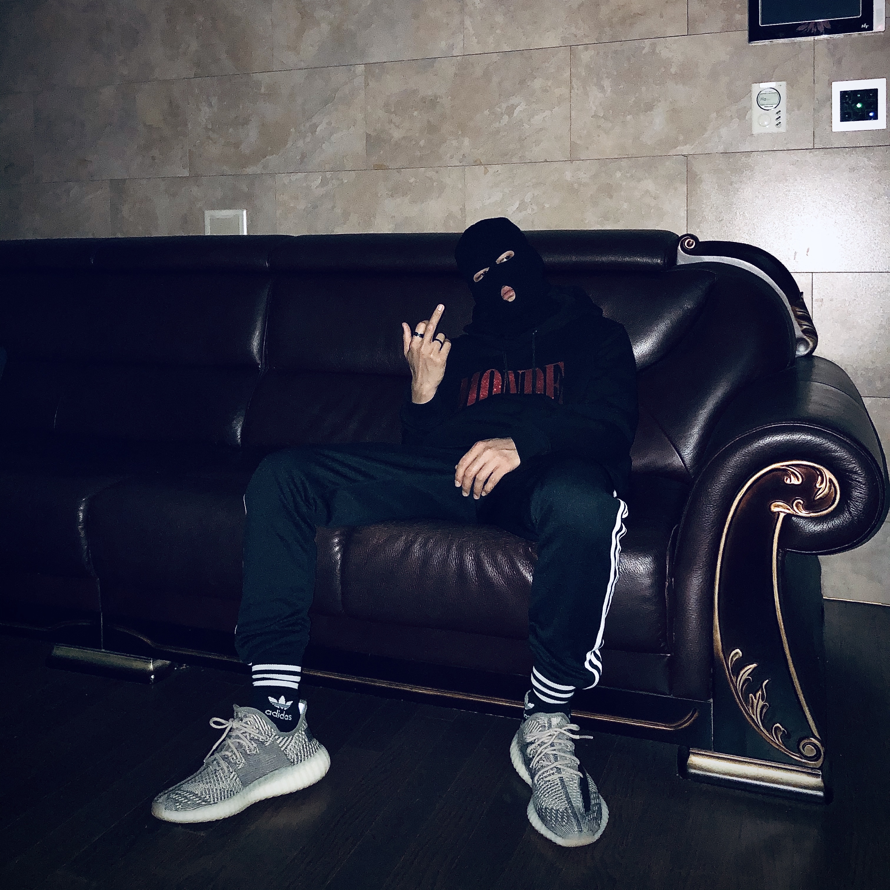 Adidas Yeezy Boost 350 V2 Zyon 착용 스타일