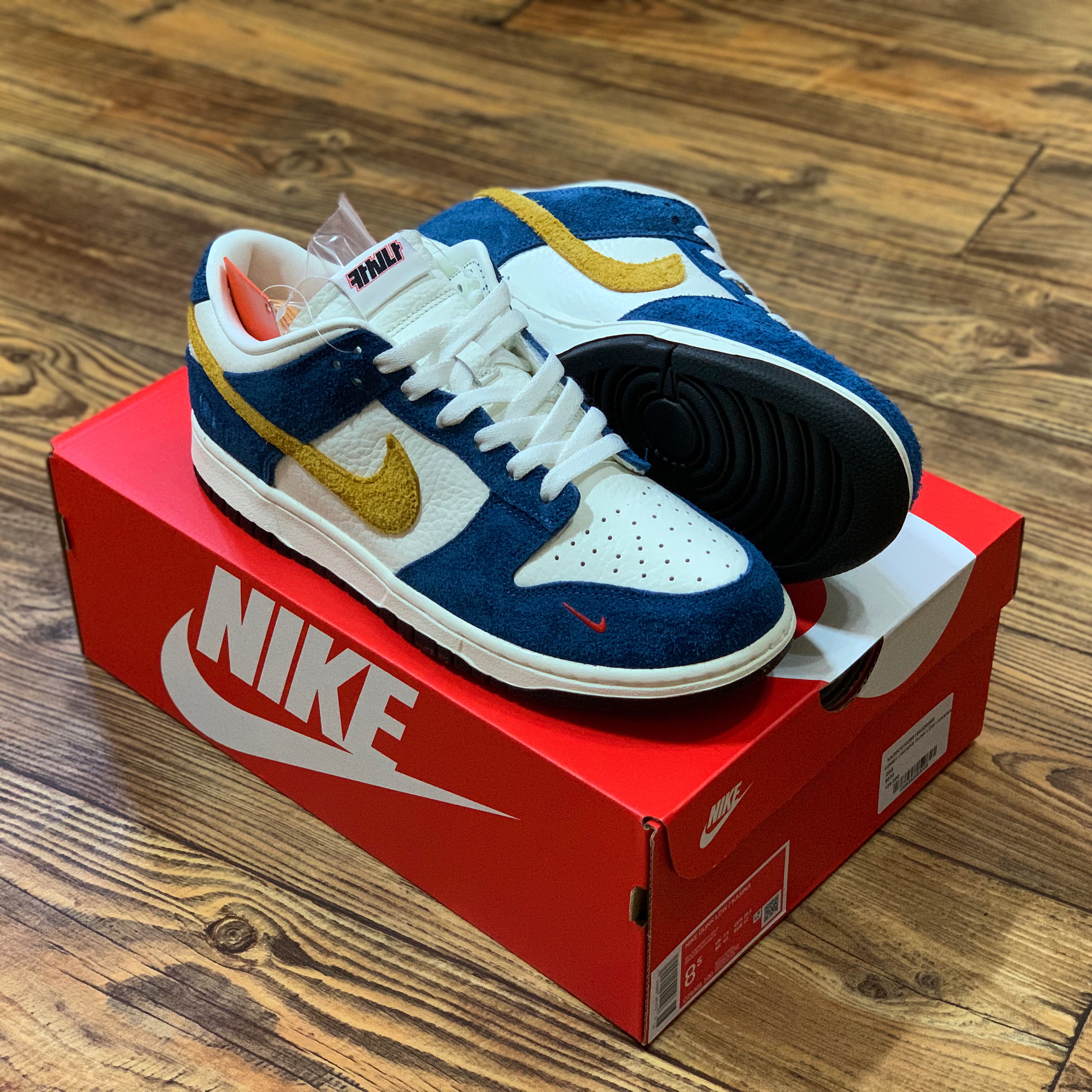 Nike x Kasina Dunk Low 80's Bus 착용 스타일
